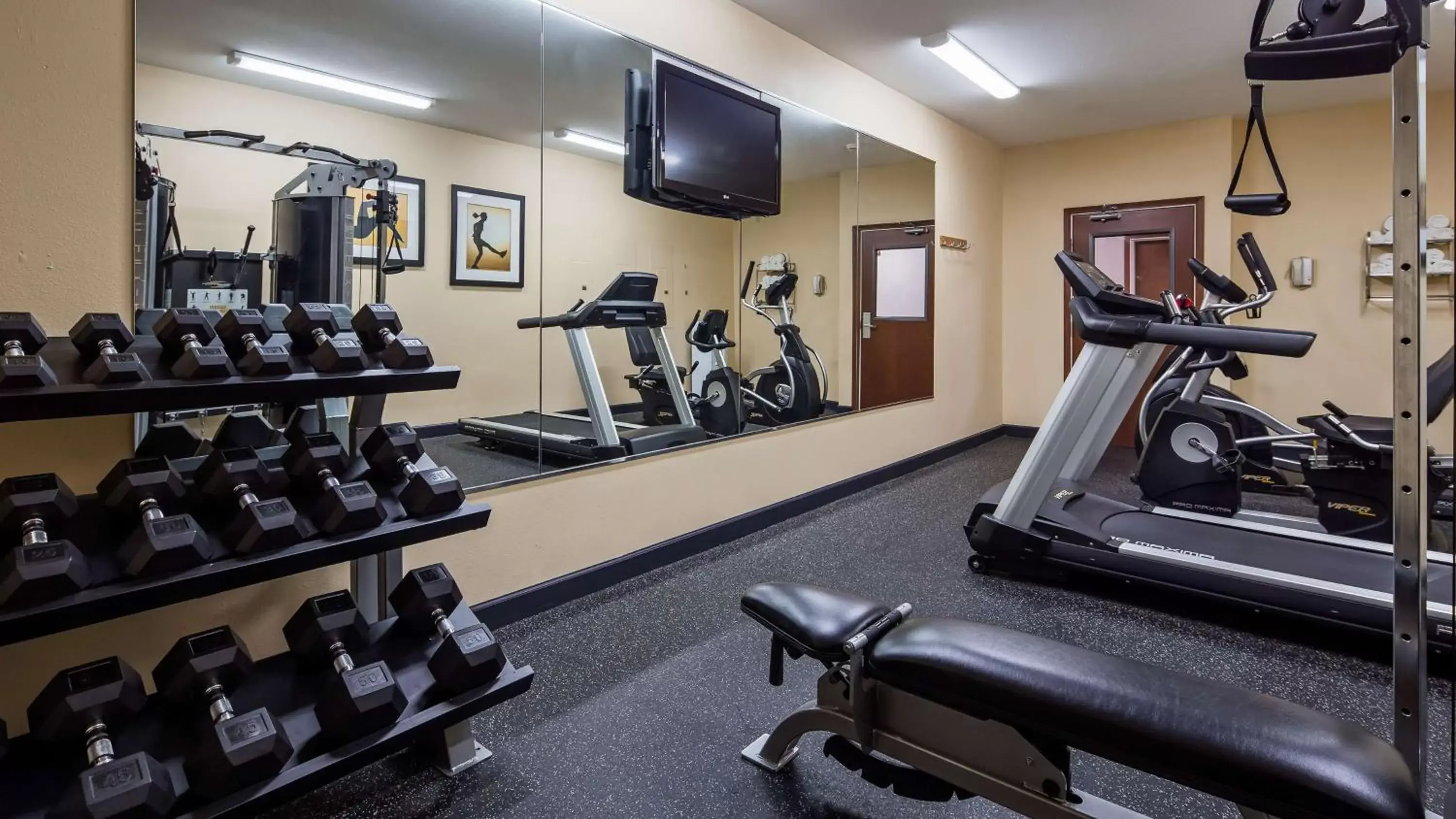 Fitness centre/facilities, Fitness Center/Facilities in Best Western Geneseo Inn