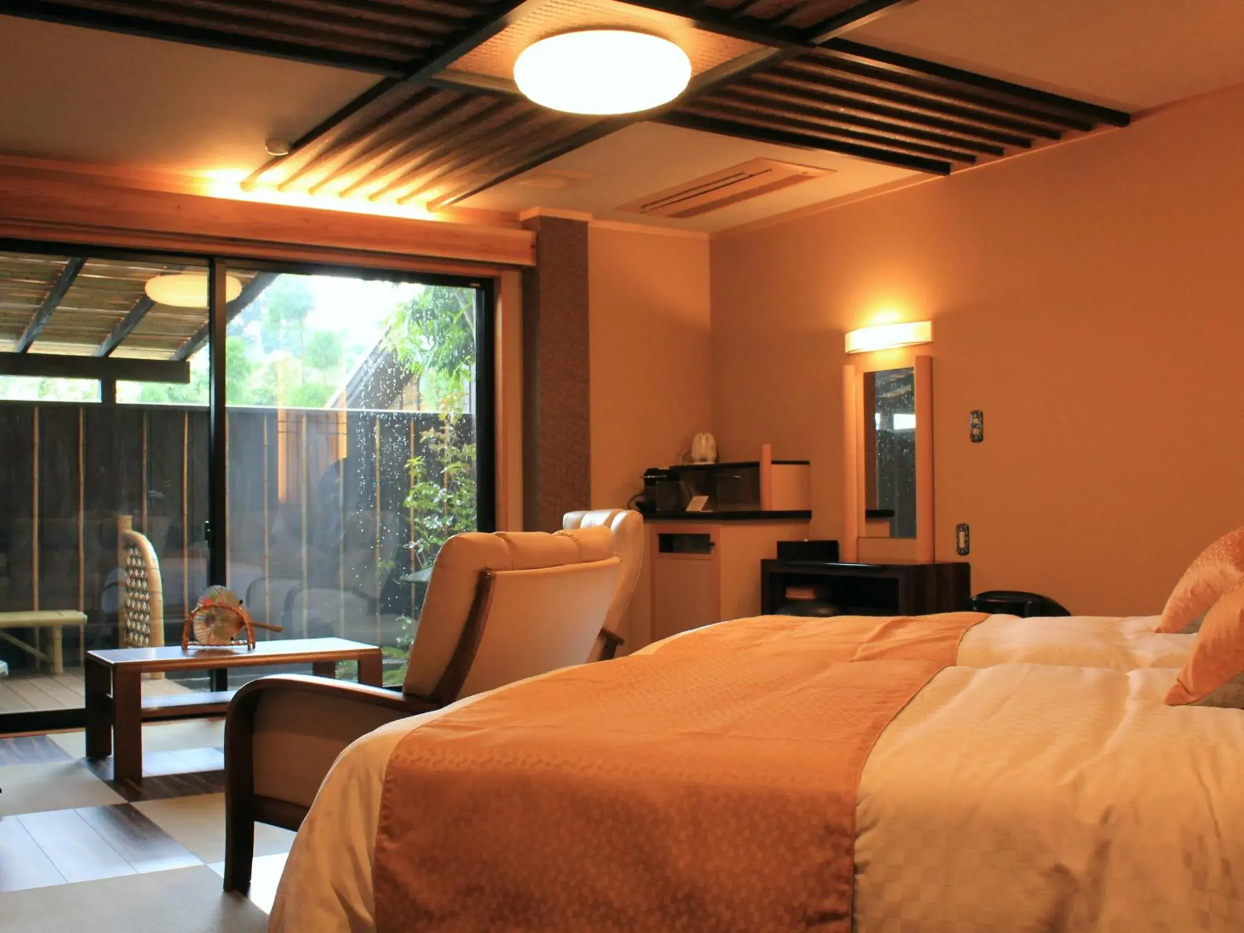 Twin Room with Open-Air Bath (Ruri) in Ryokan Shinsen Twin Room with Open-Air Bath (Ruri) in Ryokan Shinsen