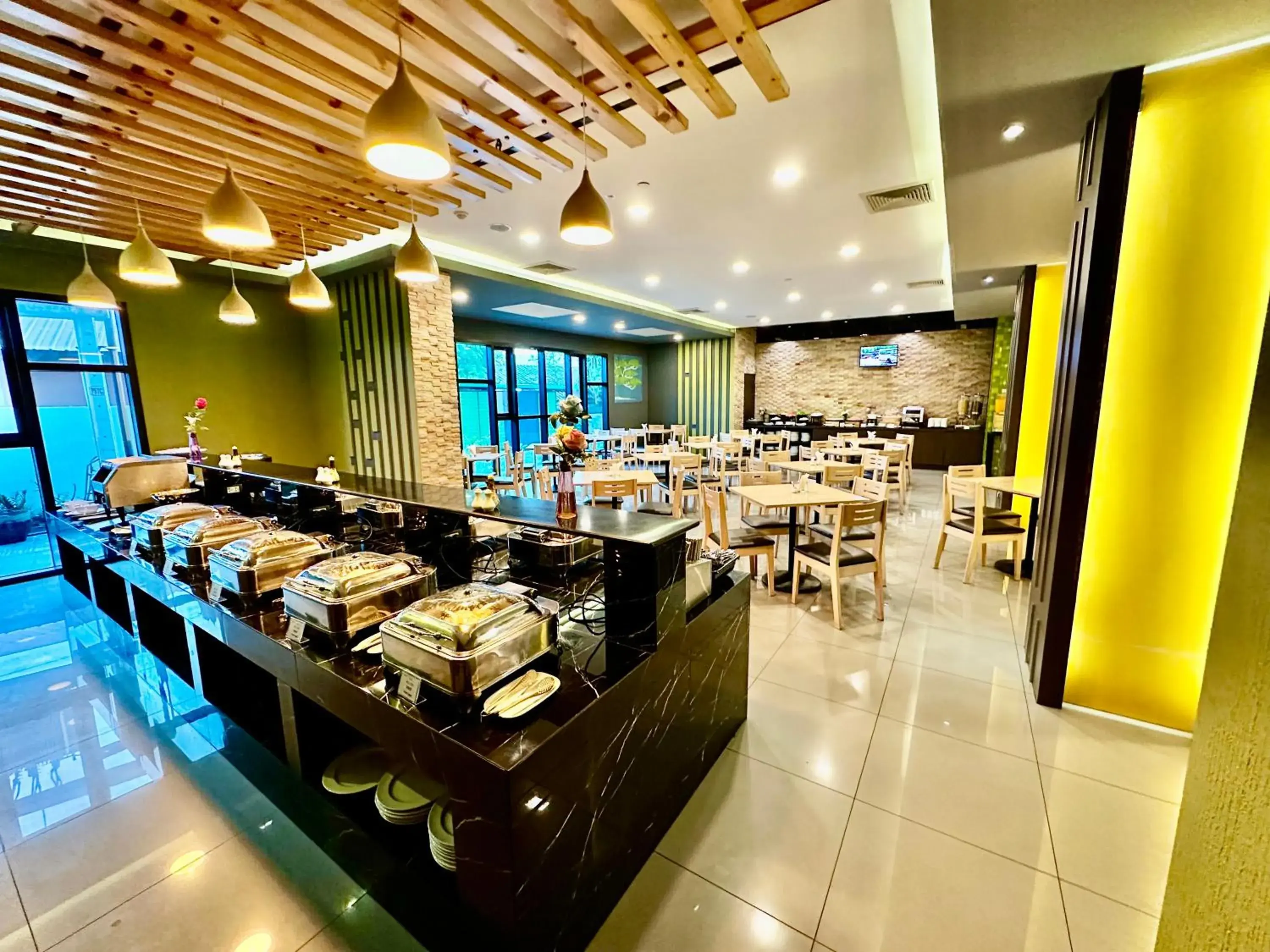 Restaurant/Places to Eat in Arthitaya Green Nature Hotel