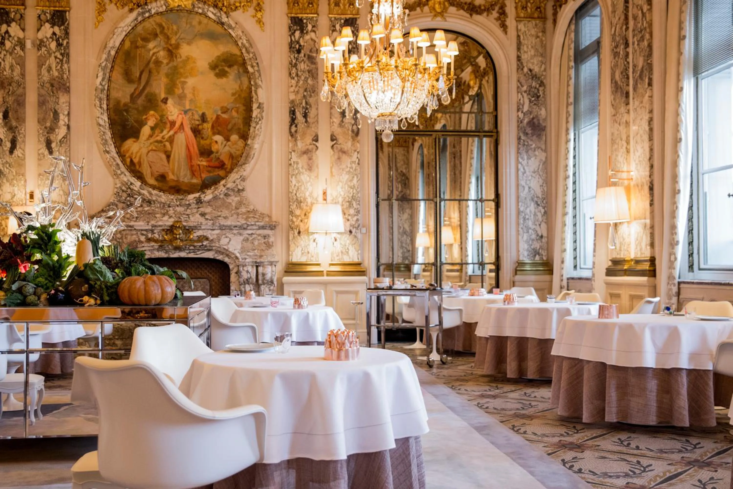 Restaurant/places to eat in Le Meurice – Dorchester Collection