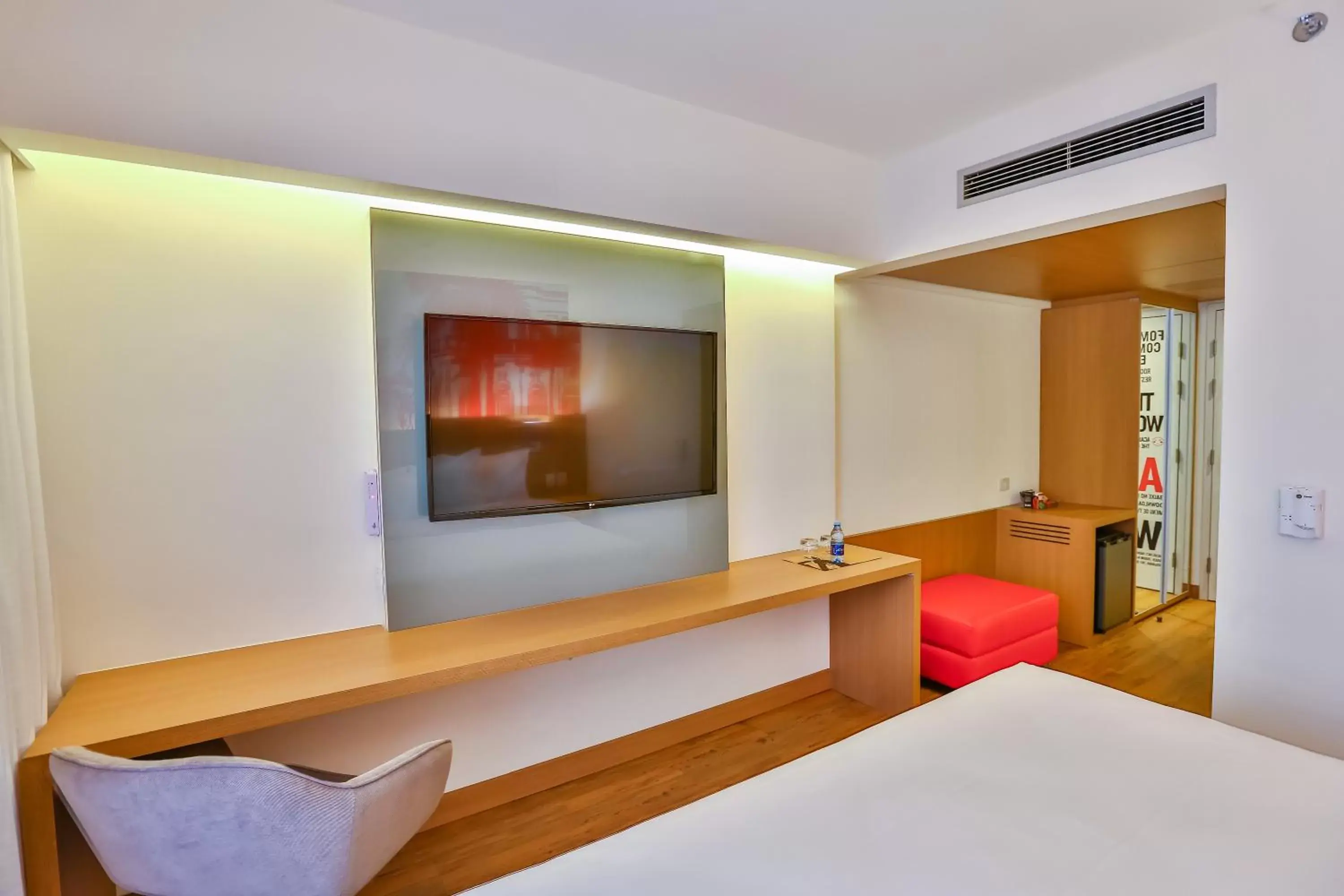 Bedroom in Radisson RED Campinas