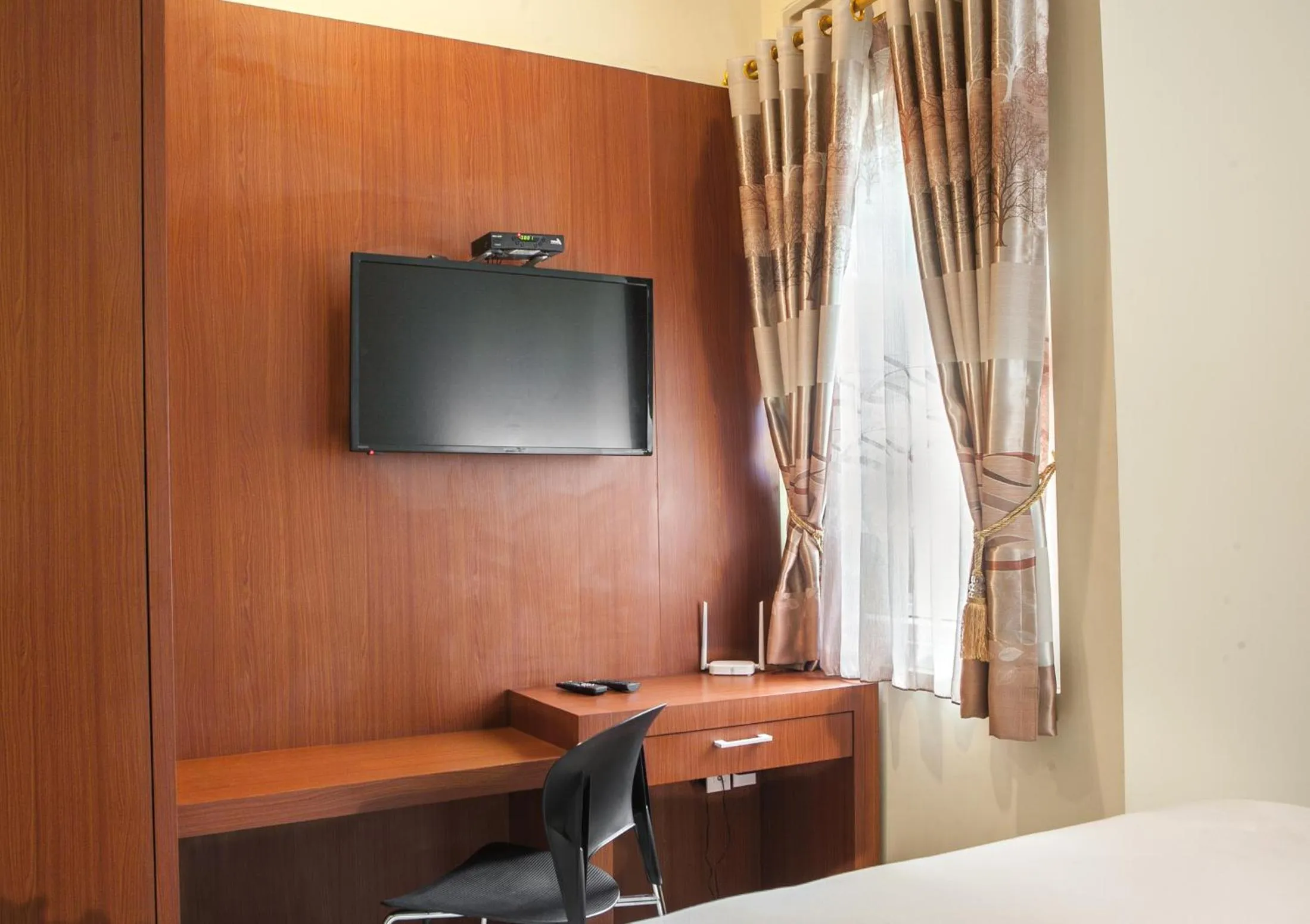 Bedroom, Bed in RedDoorz near Trans Studio Mall 2