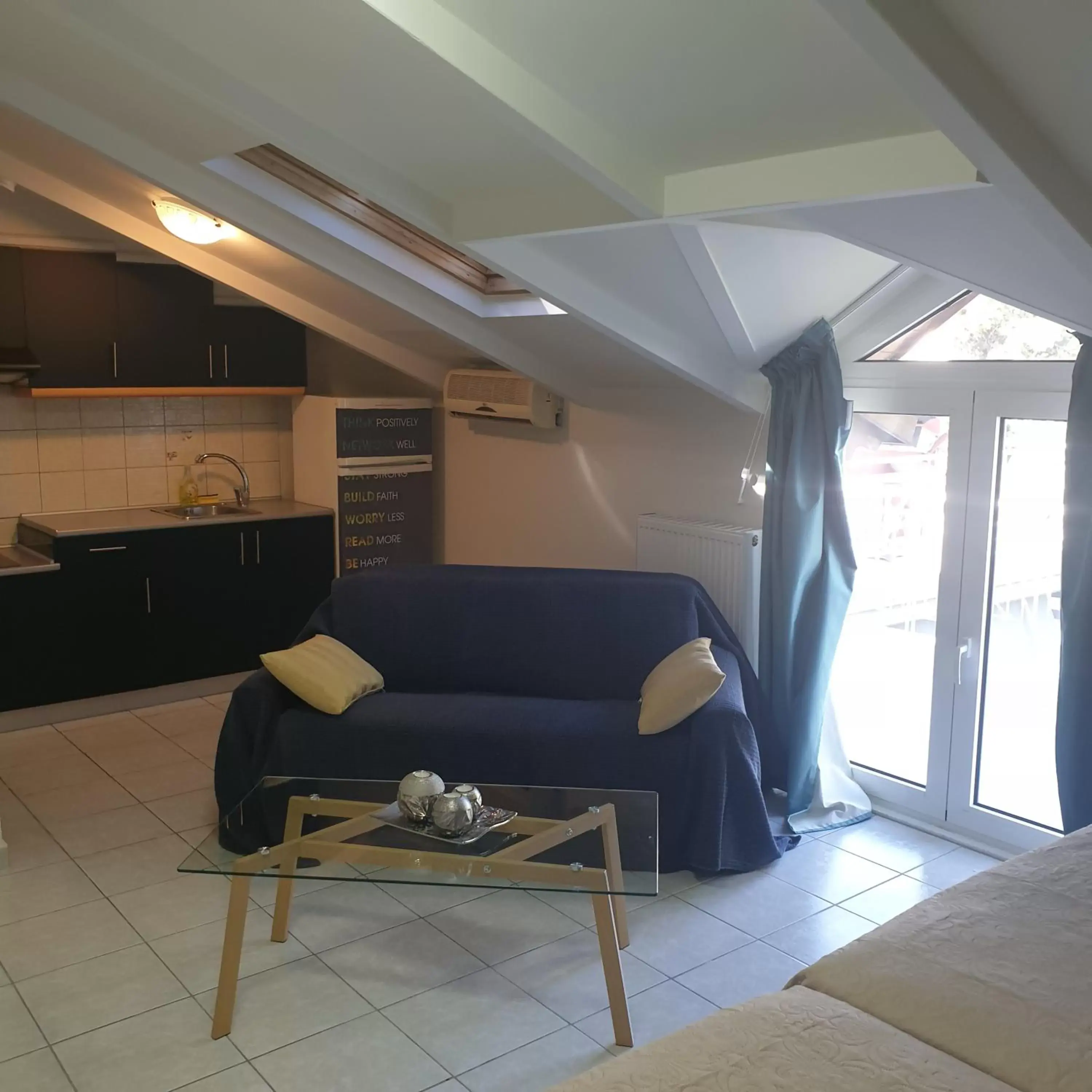 Kitchen or kitchenette, Seating Area in Alexia's Apartments