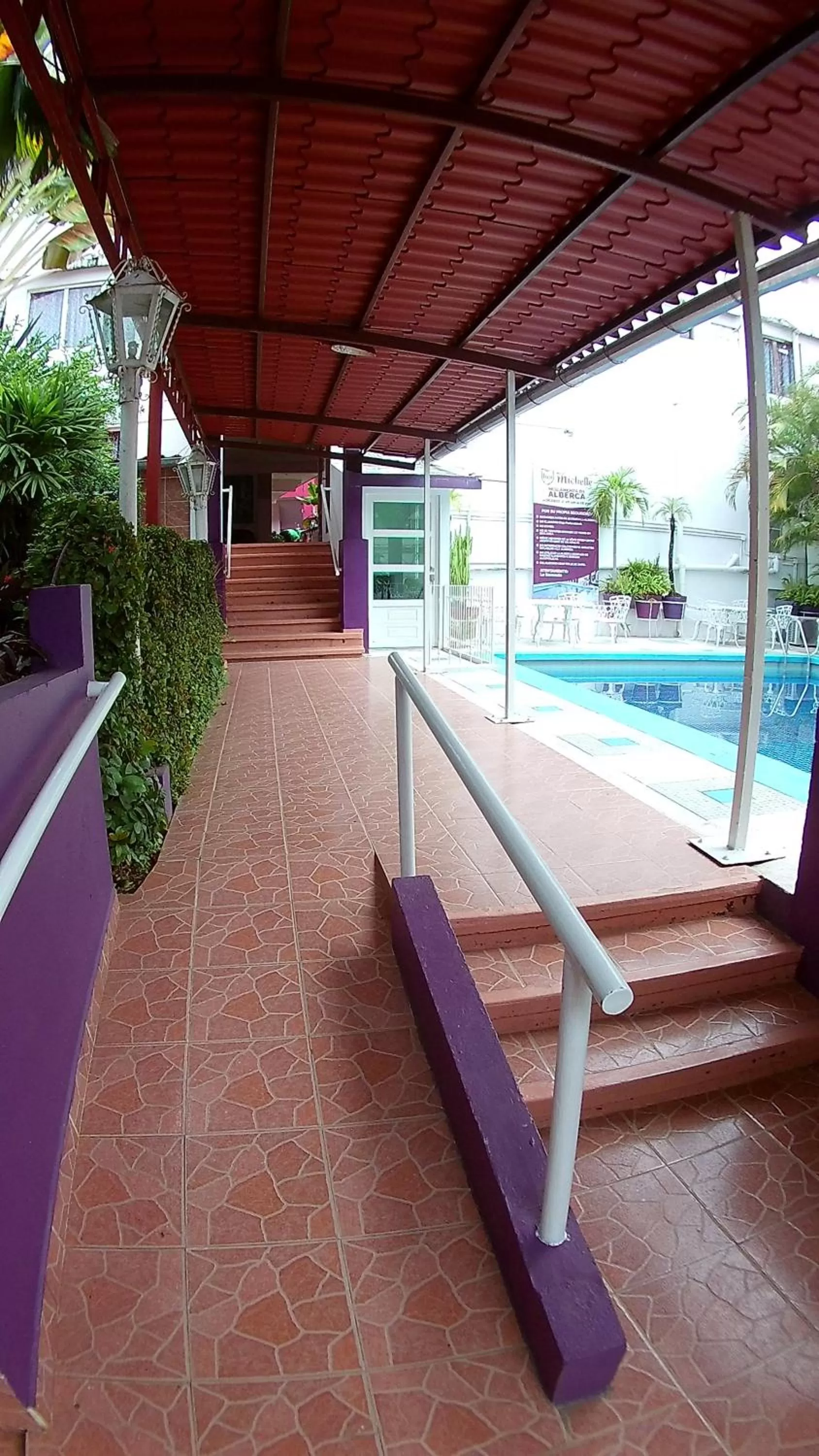 Swimming Pool in Hotel Michelle