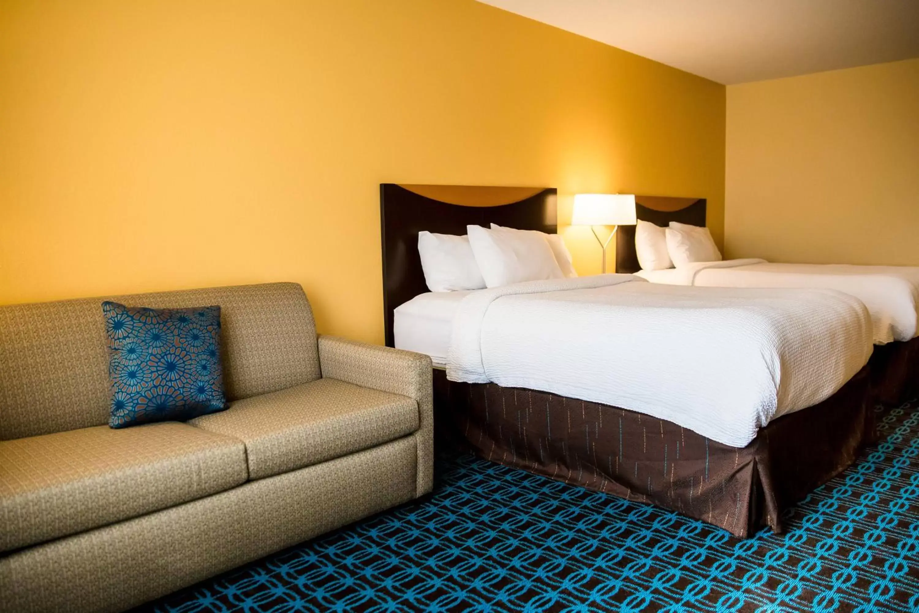 Photo of the whole room, Bed in Fairfield Inn & Suites Fredericksburg