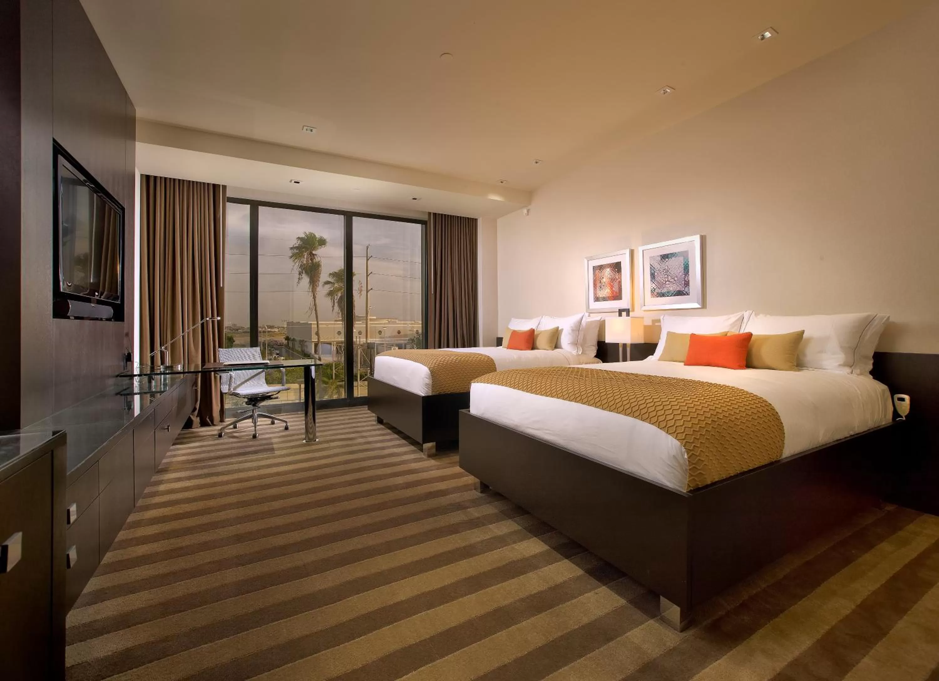 Photo of the whole room, Bed in EB Hotel Miami Airport