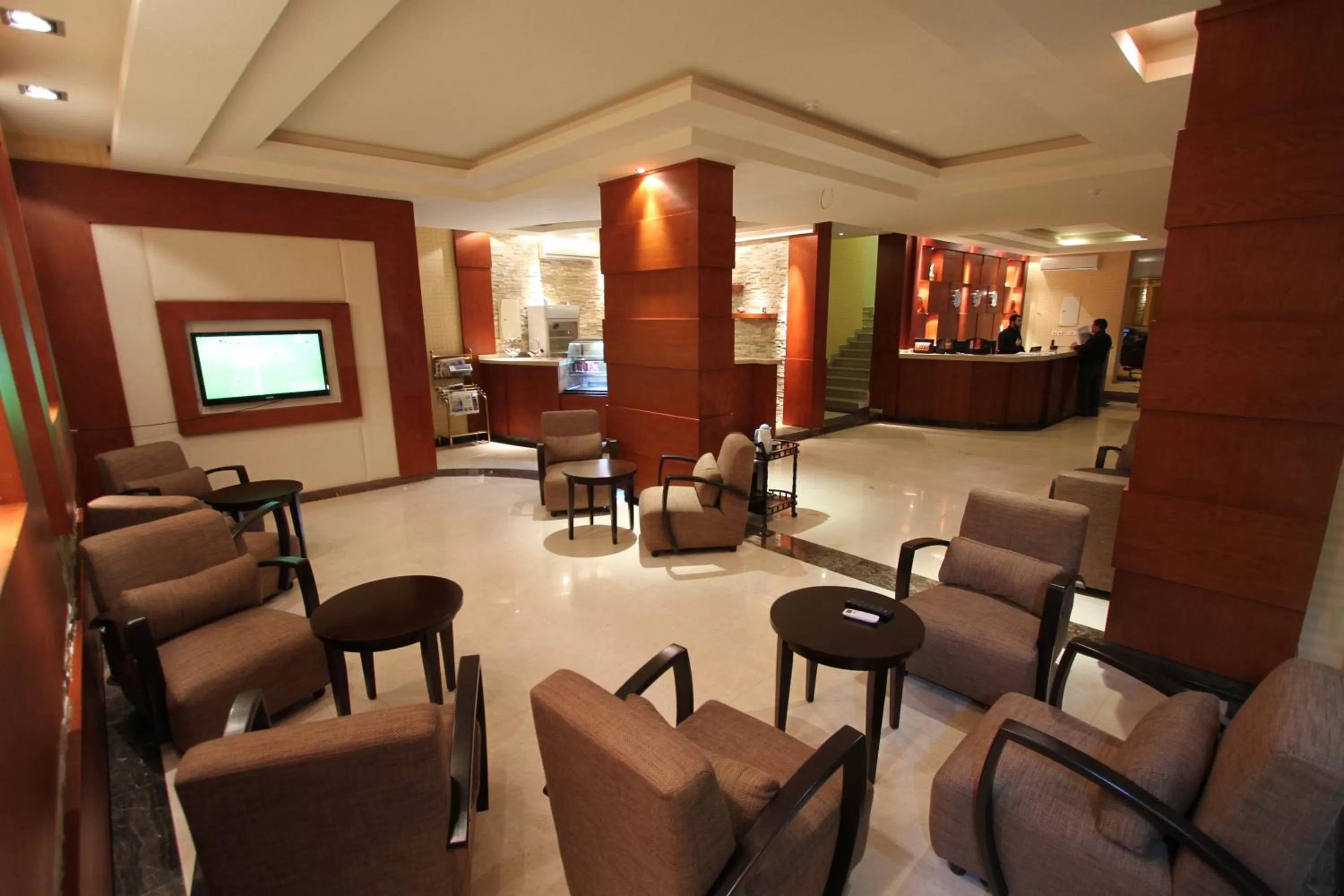 Lobby or reception, Lounge/Bar in Manazel Al Hamra Apartment 2