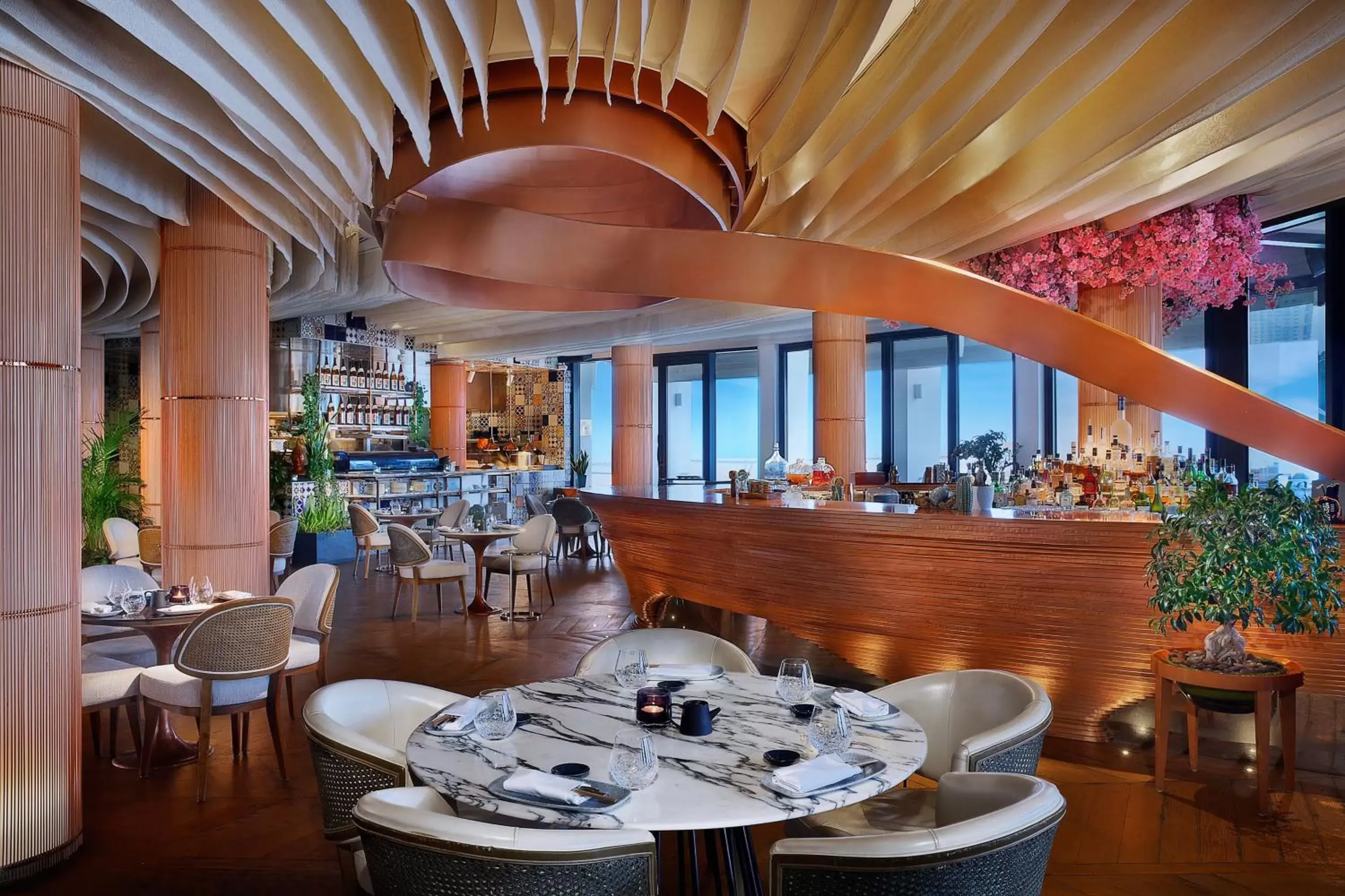 Lounge or bar, Restaurant/Places to Eat in The Ritz-Carlton, Doha