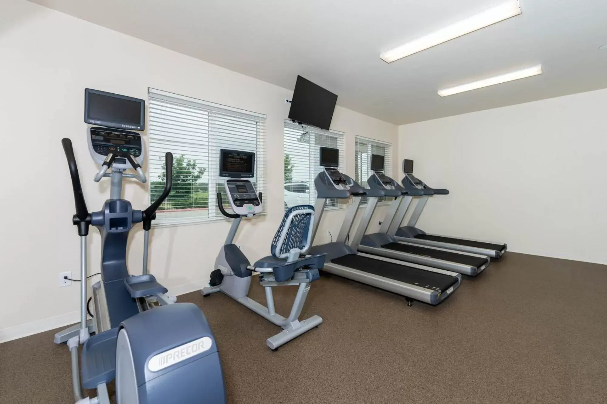 Fitness centre/facilities, Fitness Center/Facilities in Soka Suites Dallas - Las Colinas