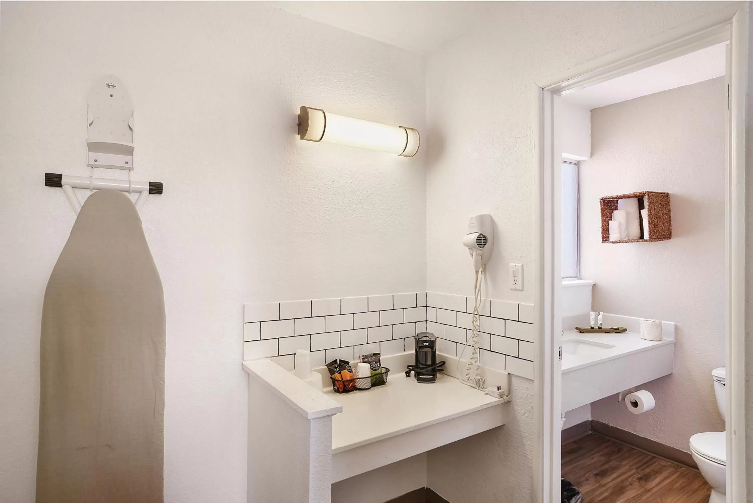 Coffee/tea facilities in Carlsbad Inn , New Mexico