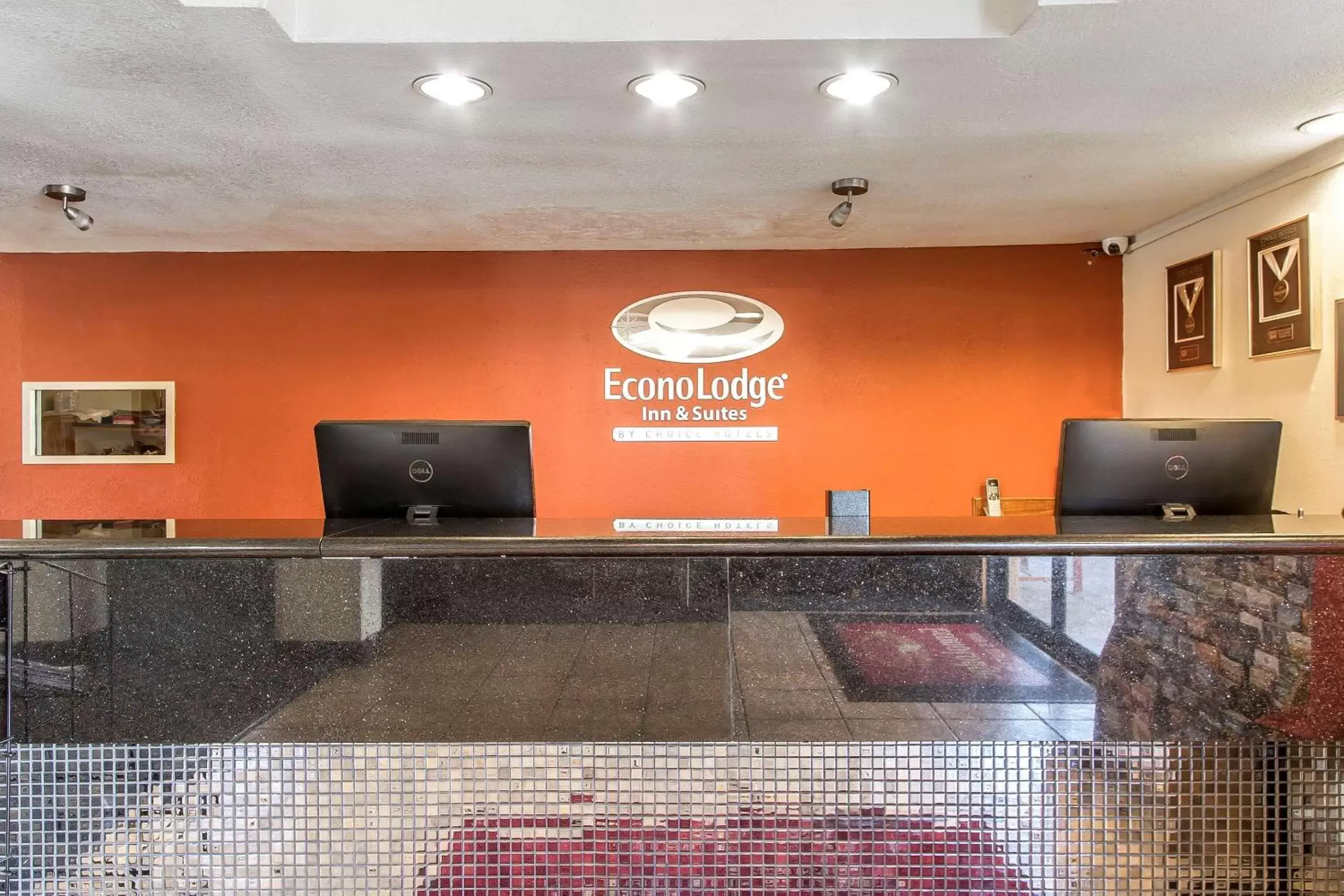 Lobby or reception, Lobby/Reception in Econo Lodge Inn & Suites Clinton