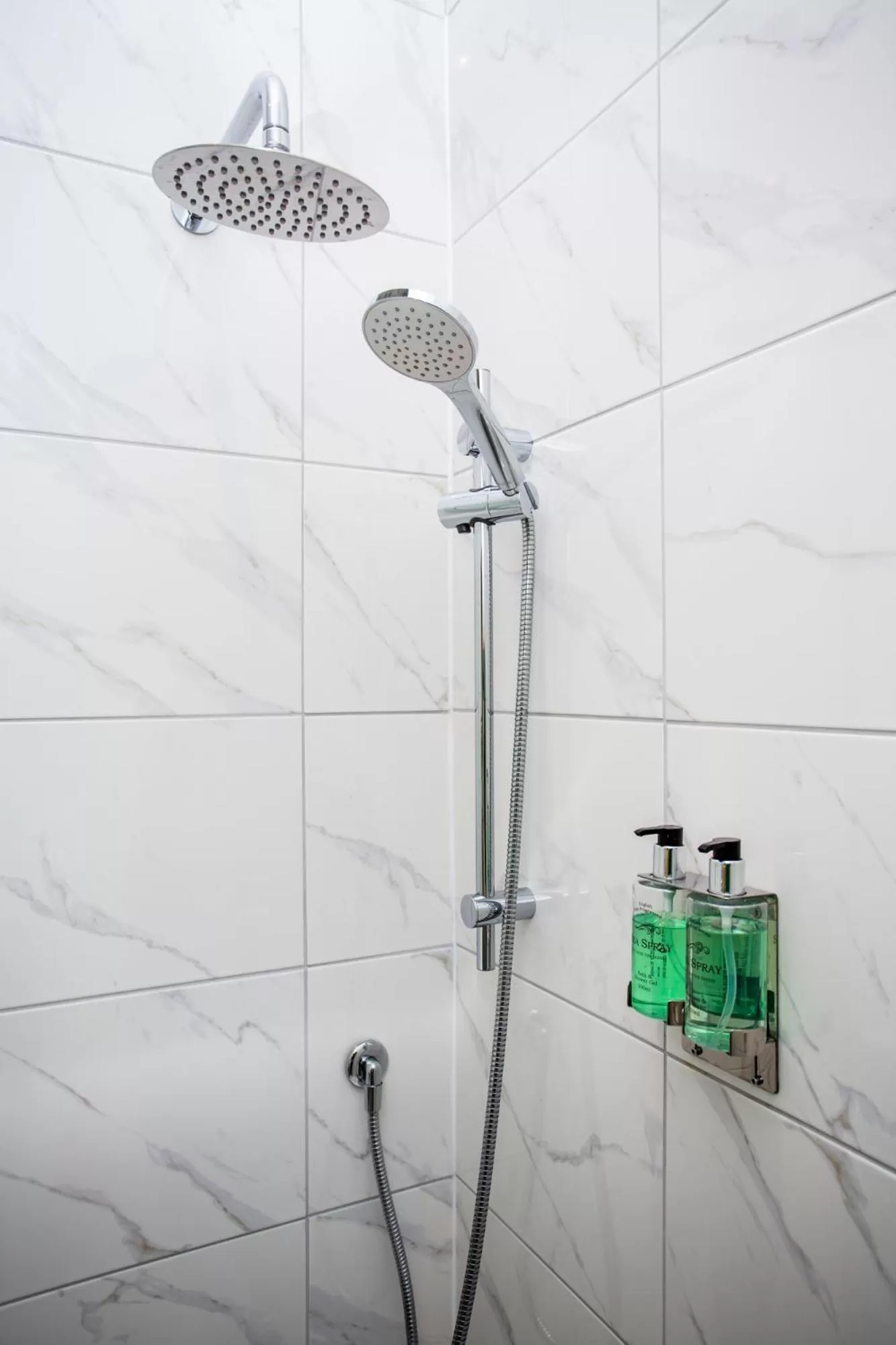 Shower in Stay Coastal