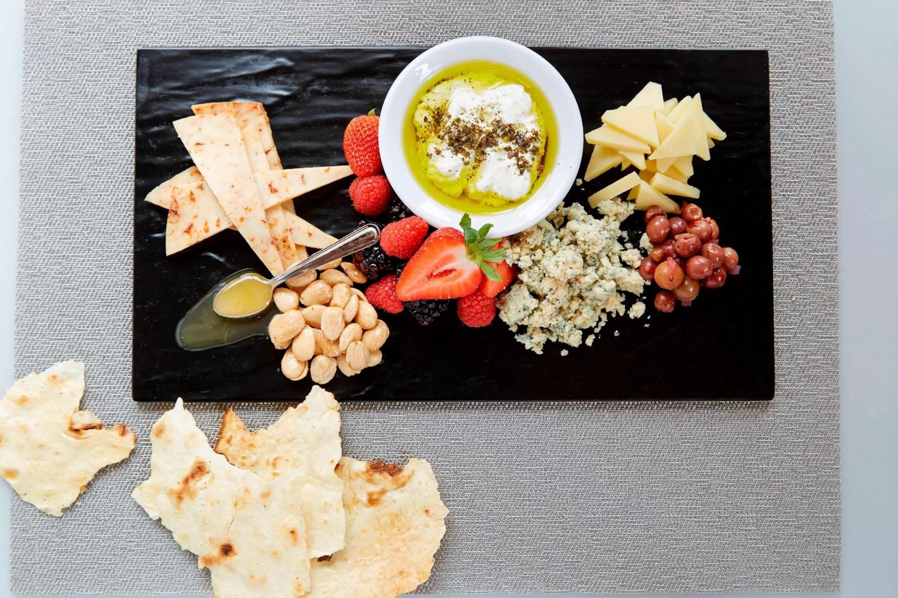 Restaurant/places to eat in Renaissance Minneapolis Hotel, The Depot