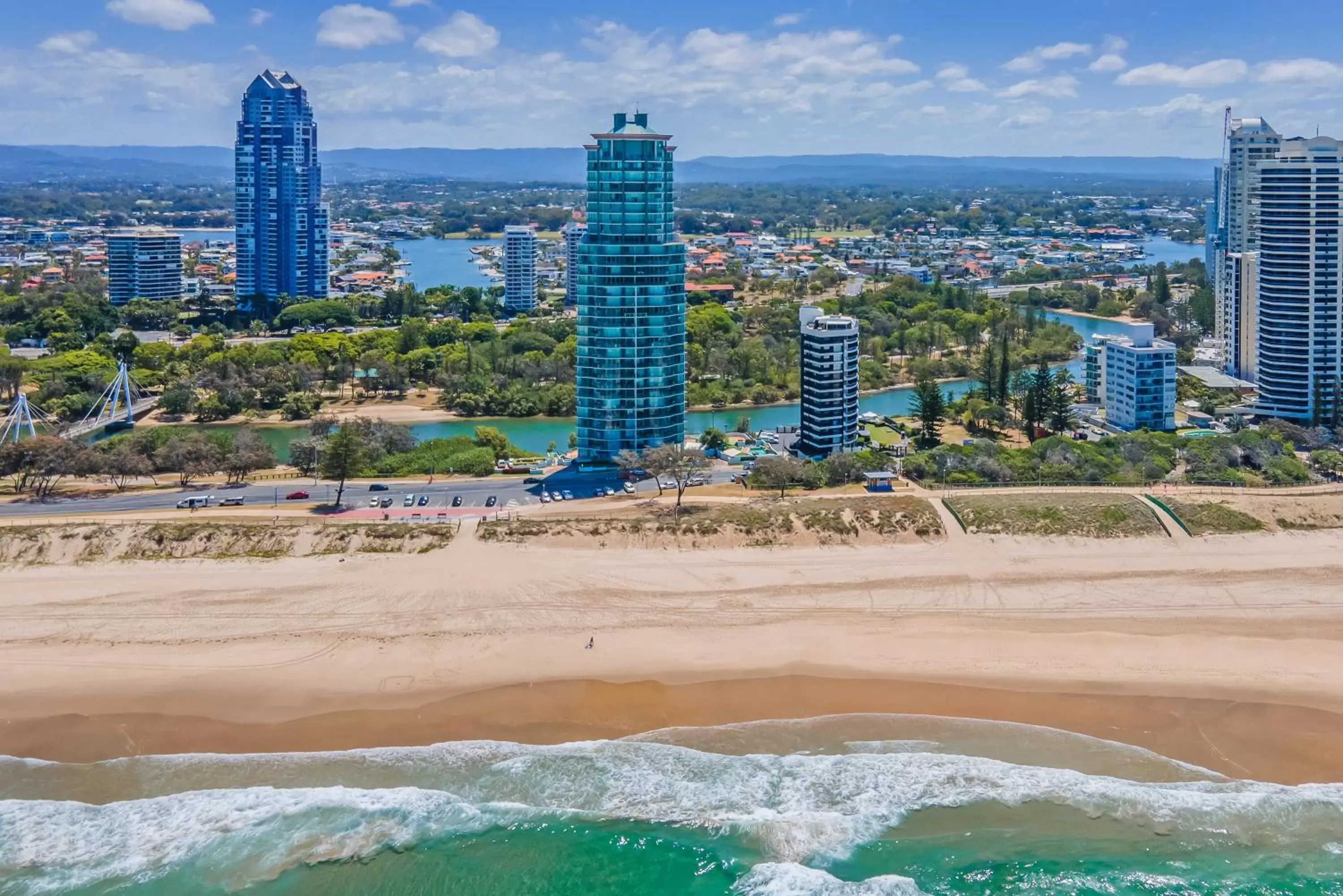 Bird's eye view, Beach in The Waterford on Main Beach