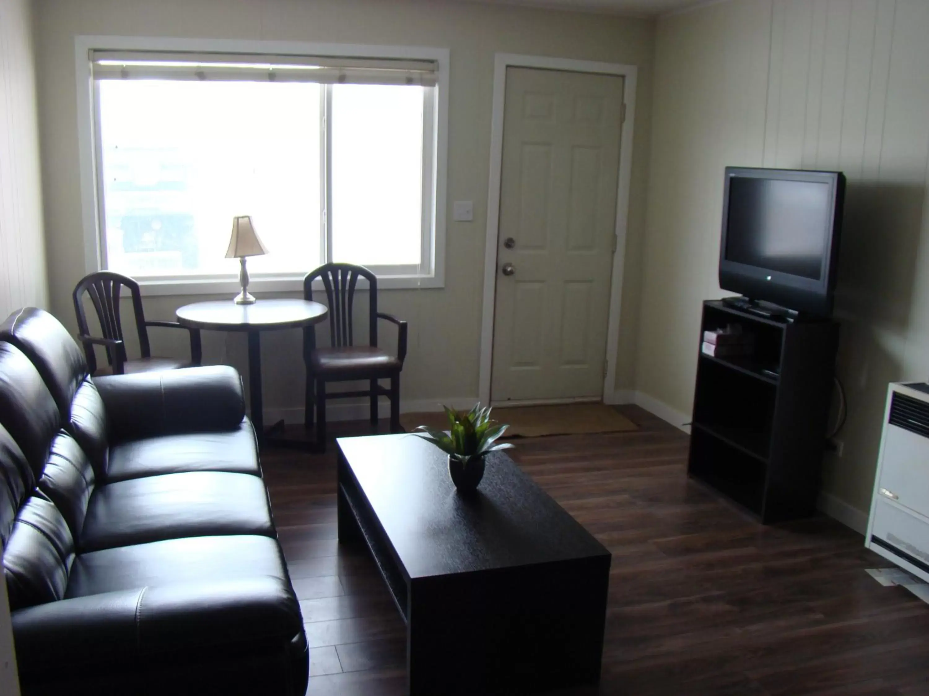 Seating Area in Paddock Inn