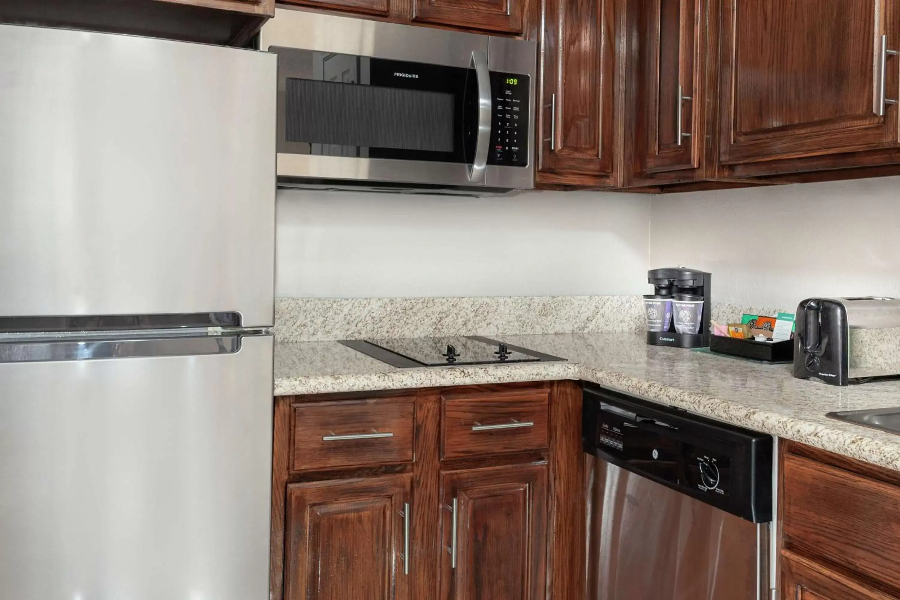 Kitchen or kitchenette, Kitchen/Kitchenette in Homewood Suites by Hilton Dallas-Irving-Las Colinas