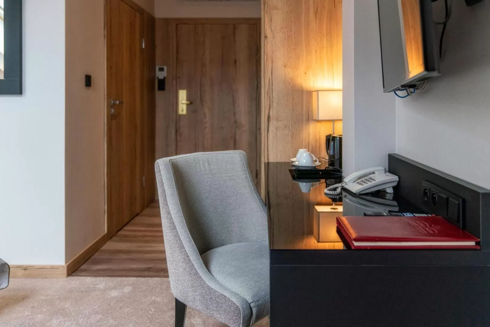 TV and multimedia in Hotel META Resort & Vine SPA