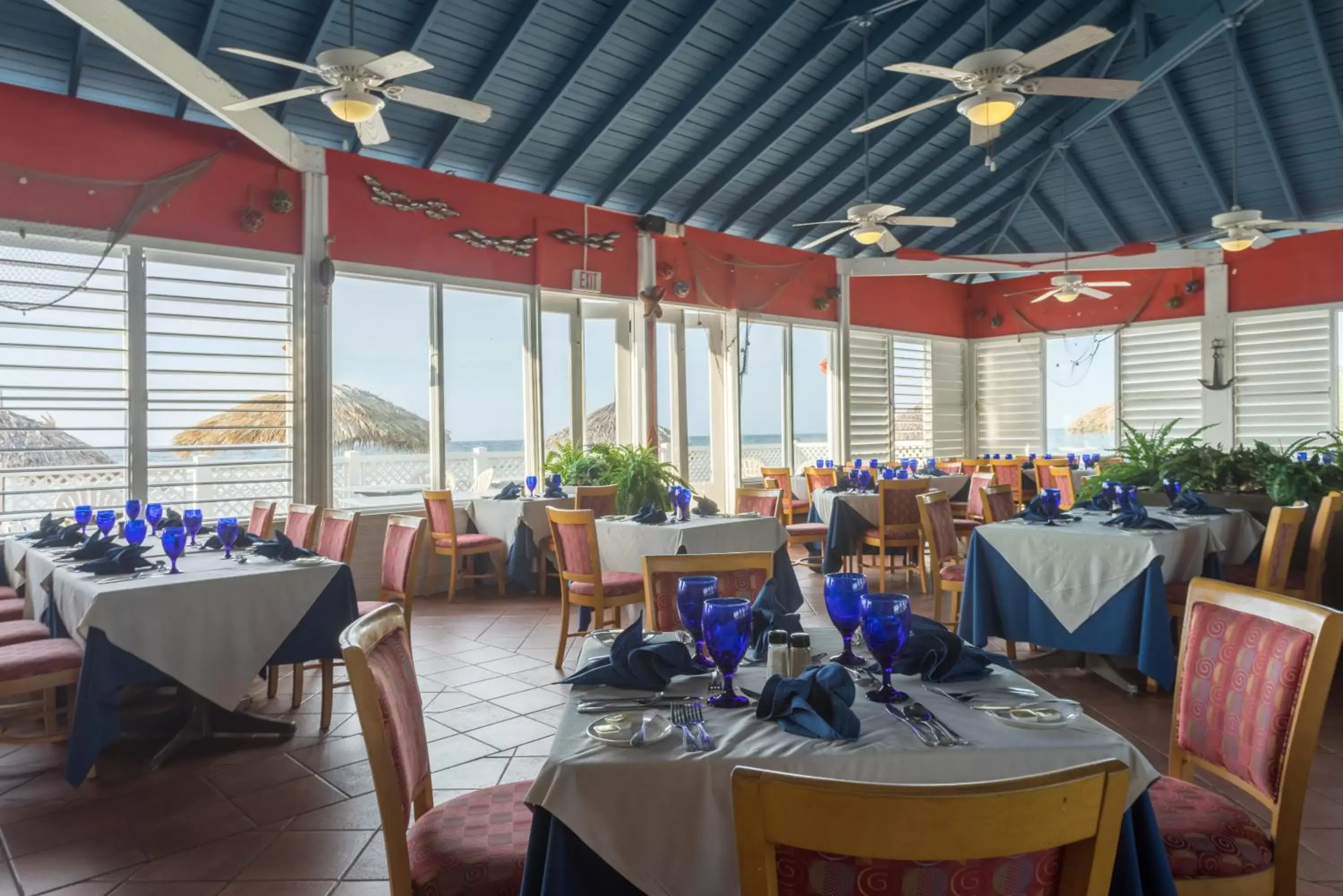 Restaurant/Places to Eat in Holiday Inn Resort Montego Bay All Inclusive, an IHG Hotel