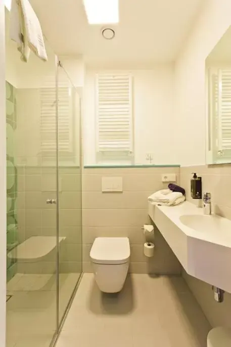 Shower, Bathroom in IBIS Styles Kaunas Centre