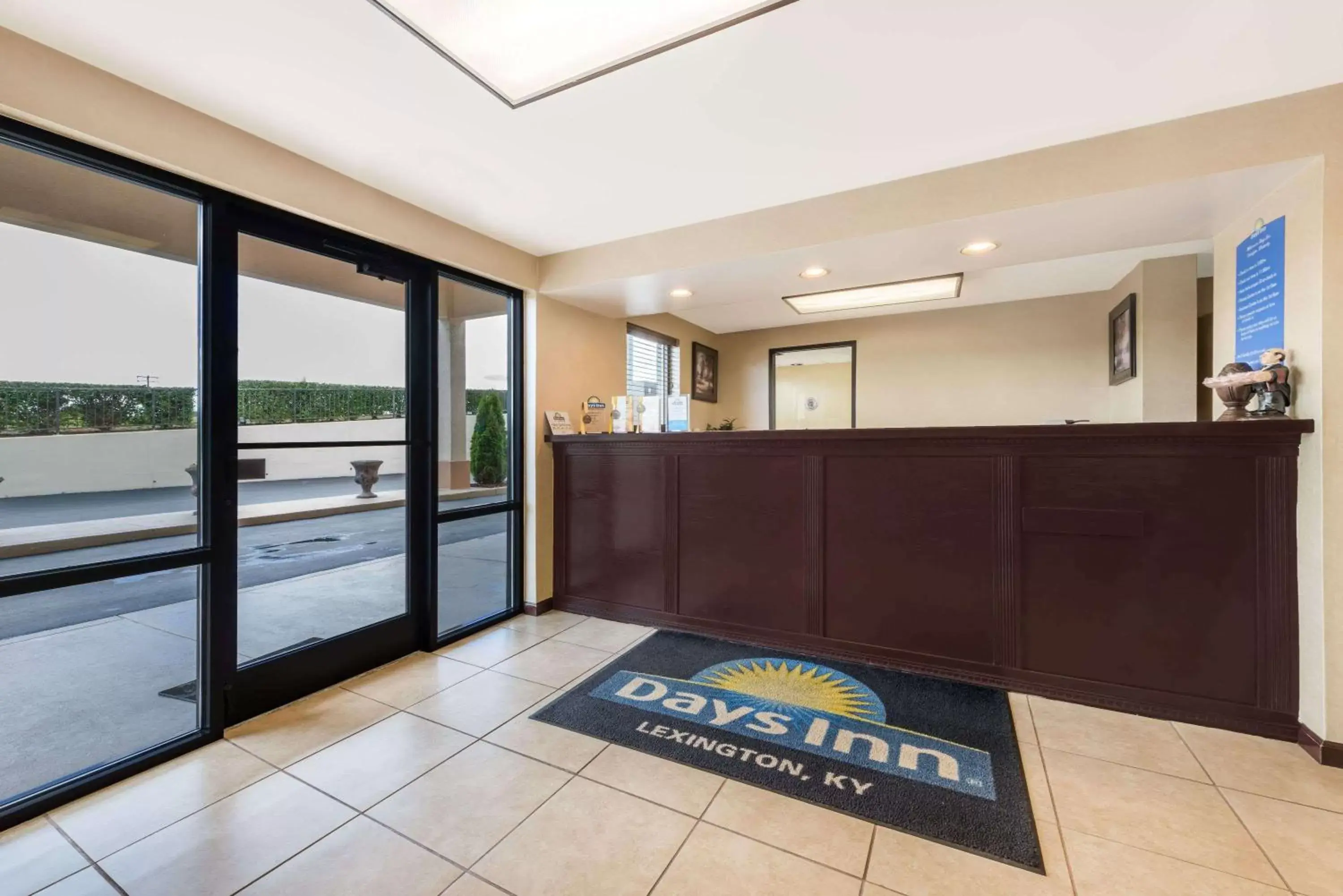 Lobby or reception in Days Inn Lexington SE Hamburg Lobby or reception in Days Inn Lexington SE Hamburg