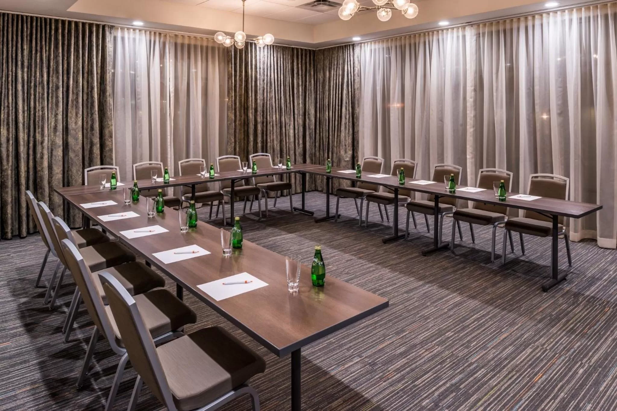 Meeting/conference room in EVEN Hotel Eugene by IHG