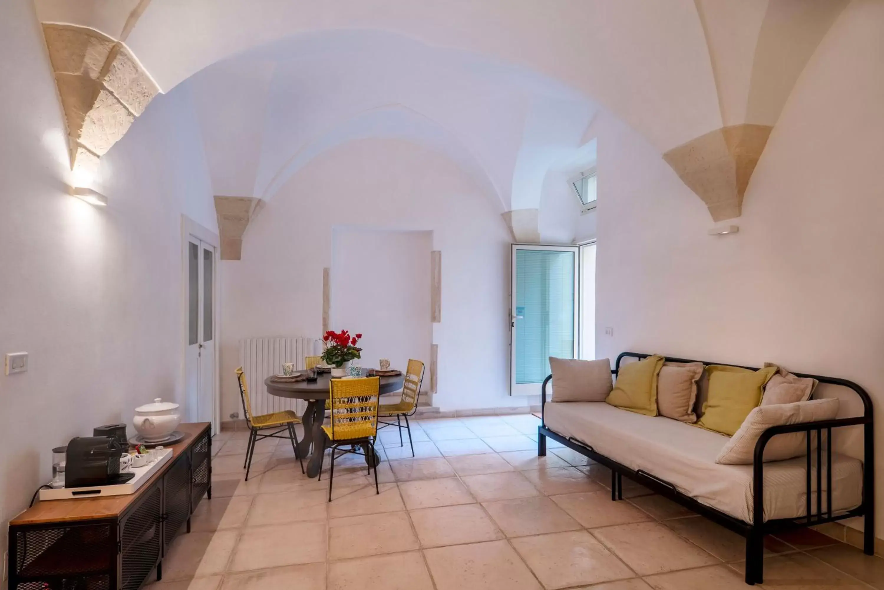Living room, Seating Area in B&B Corte Dei Romiti - Suites & Apartments SIT