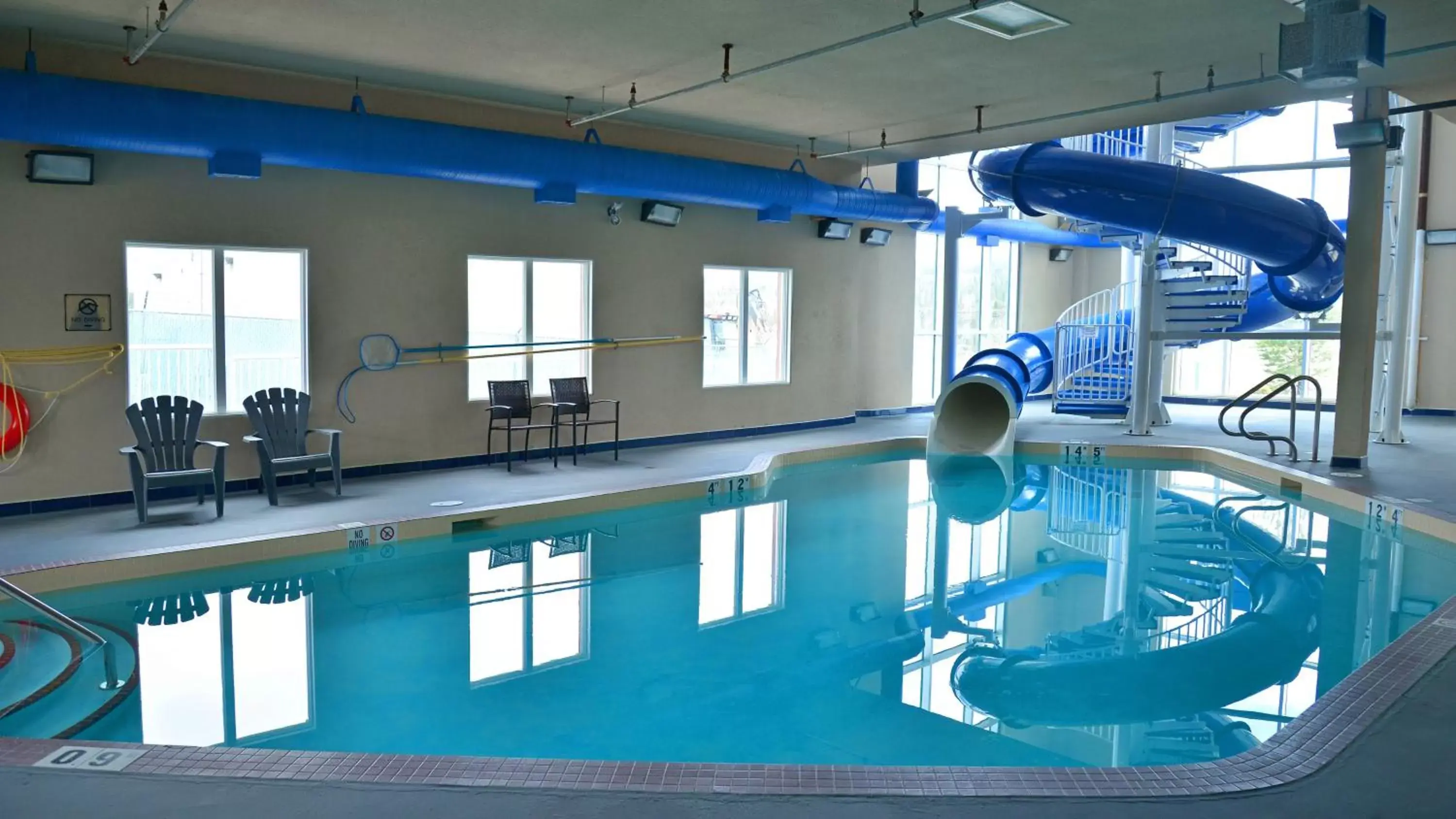 Swimming Pool in Holiday Inn Express Hotel & Suites-Hinton, an IHG Hotel