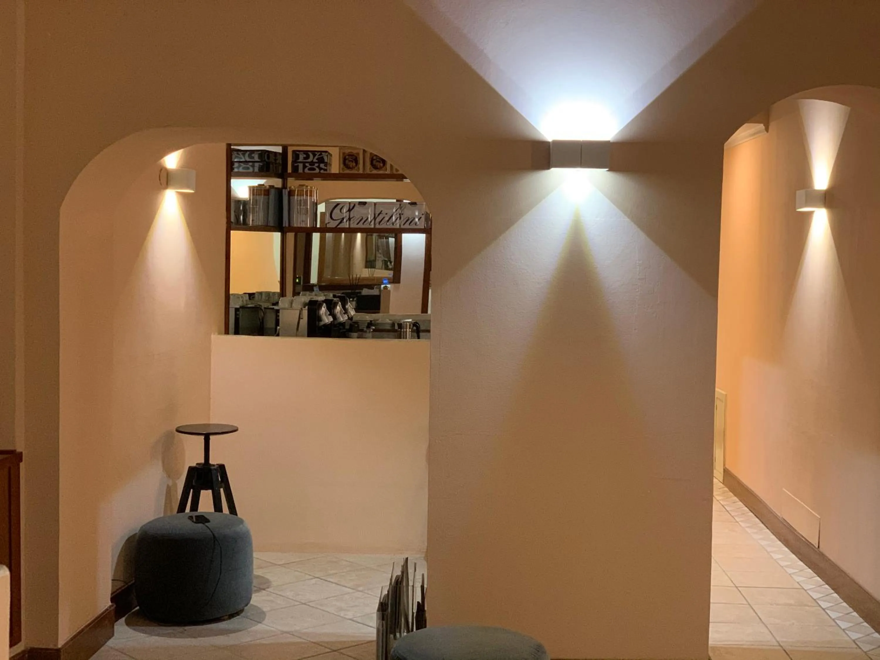 Facade/entrance in Albergo Delle Regioni, Barberini - Fontana di Trevi