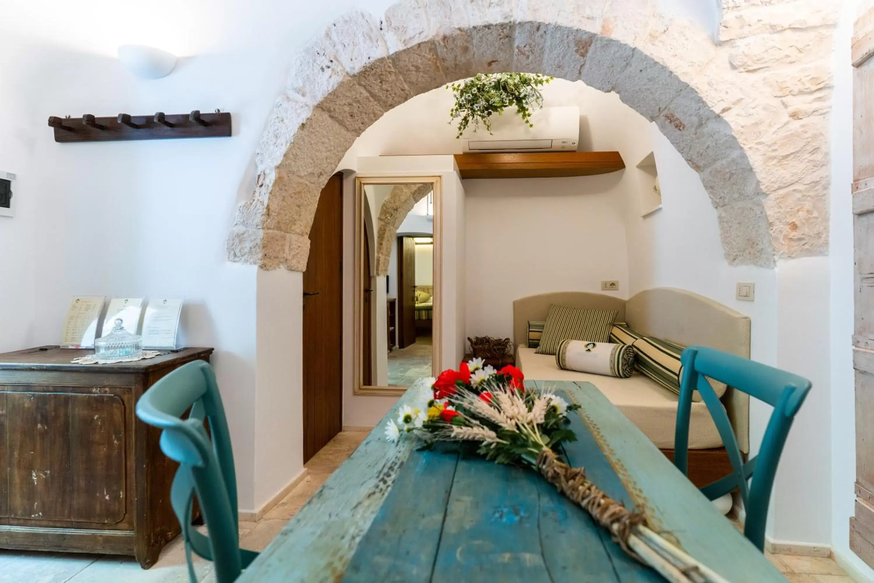 Communal kitchen in Palazzo Scotto