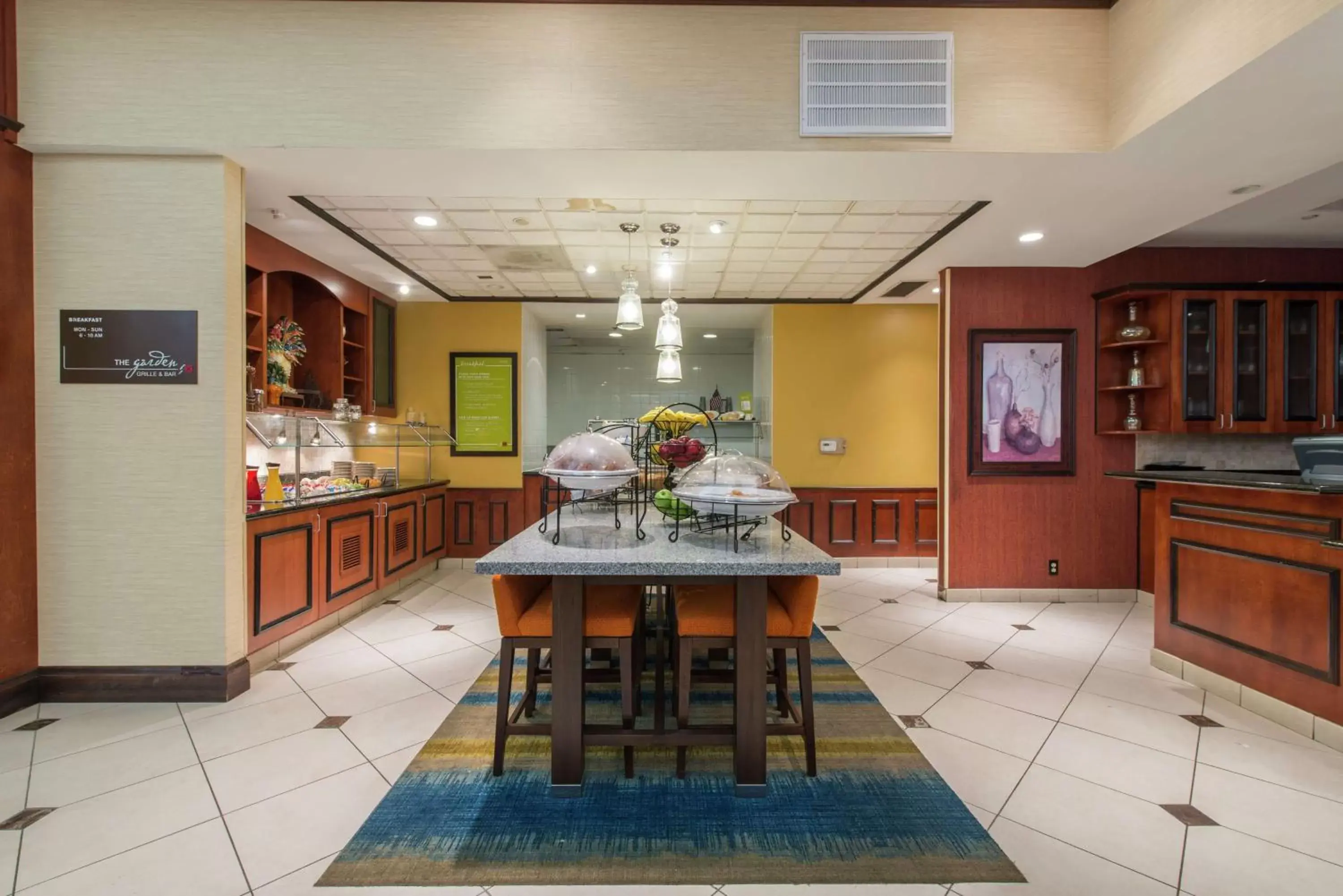 Dining area, Restaurant/Places to Eat in Hilton Garden Inn Tupelo