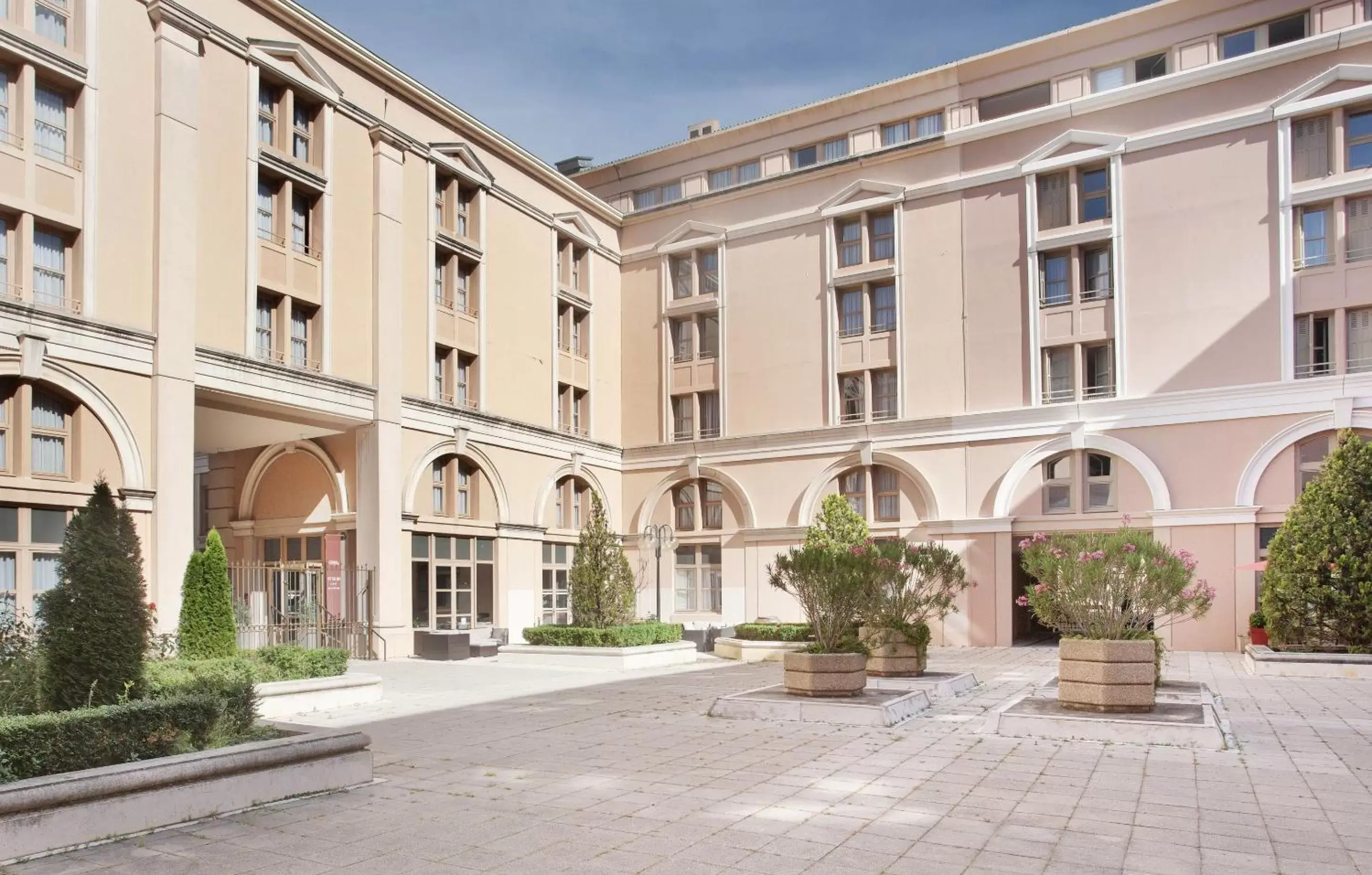 Facade/entrance, Property Building in Odalys City Aix en Provence L'Atrium