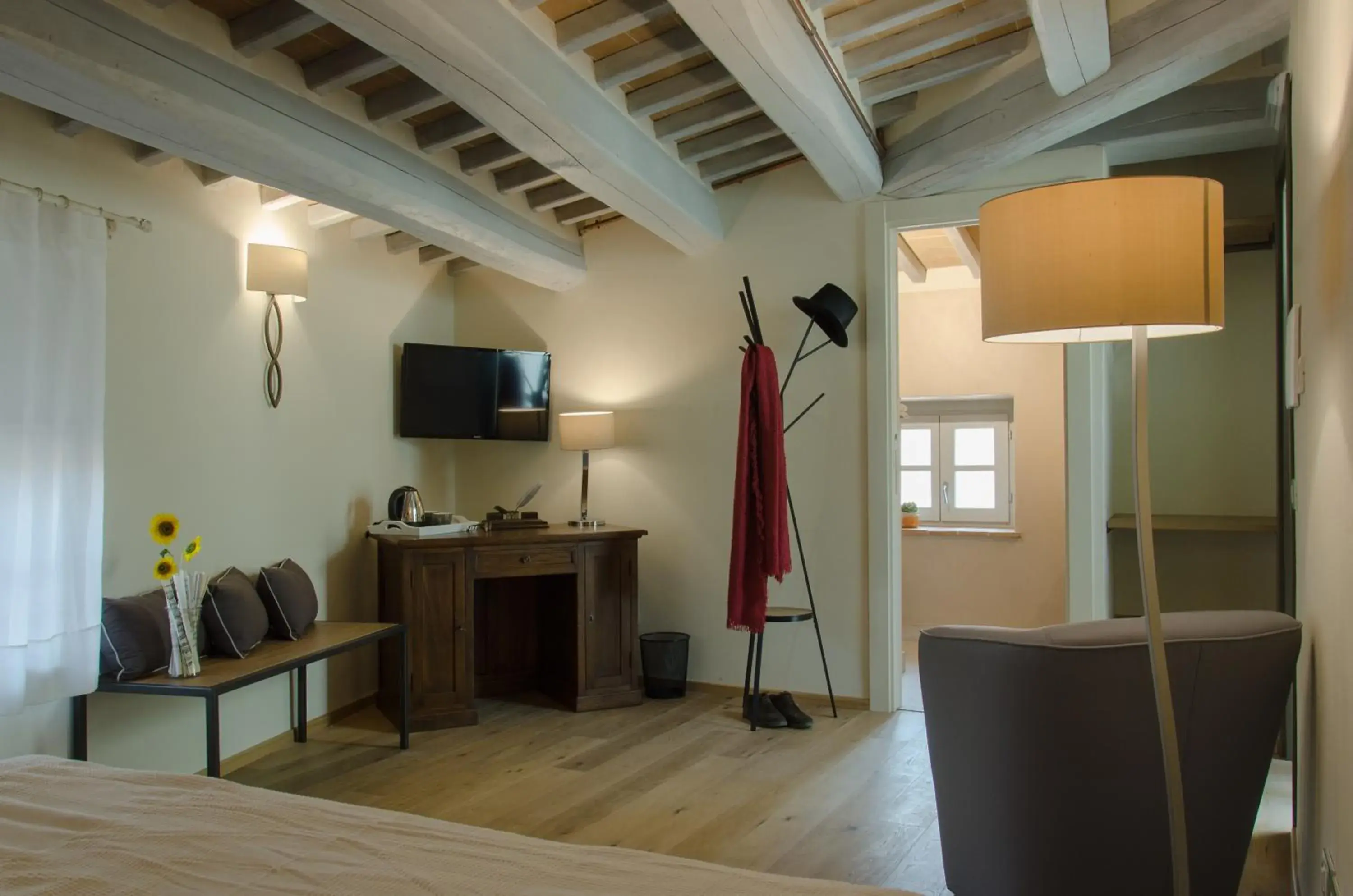 TV and multimedia, TV/Entertainment Center in Antico Sipario Boutique Hotel