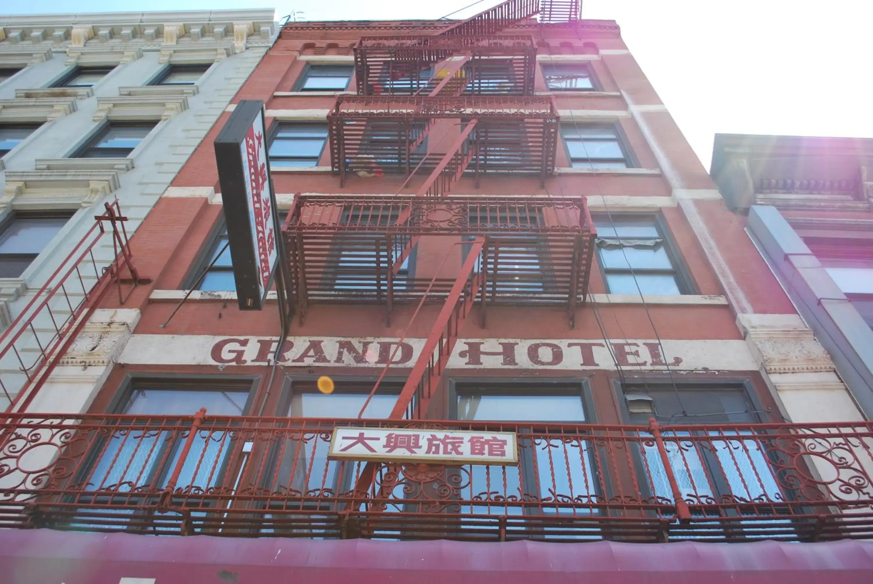 Facade/entrance, Property Building in Bowery Grand Hotel