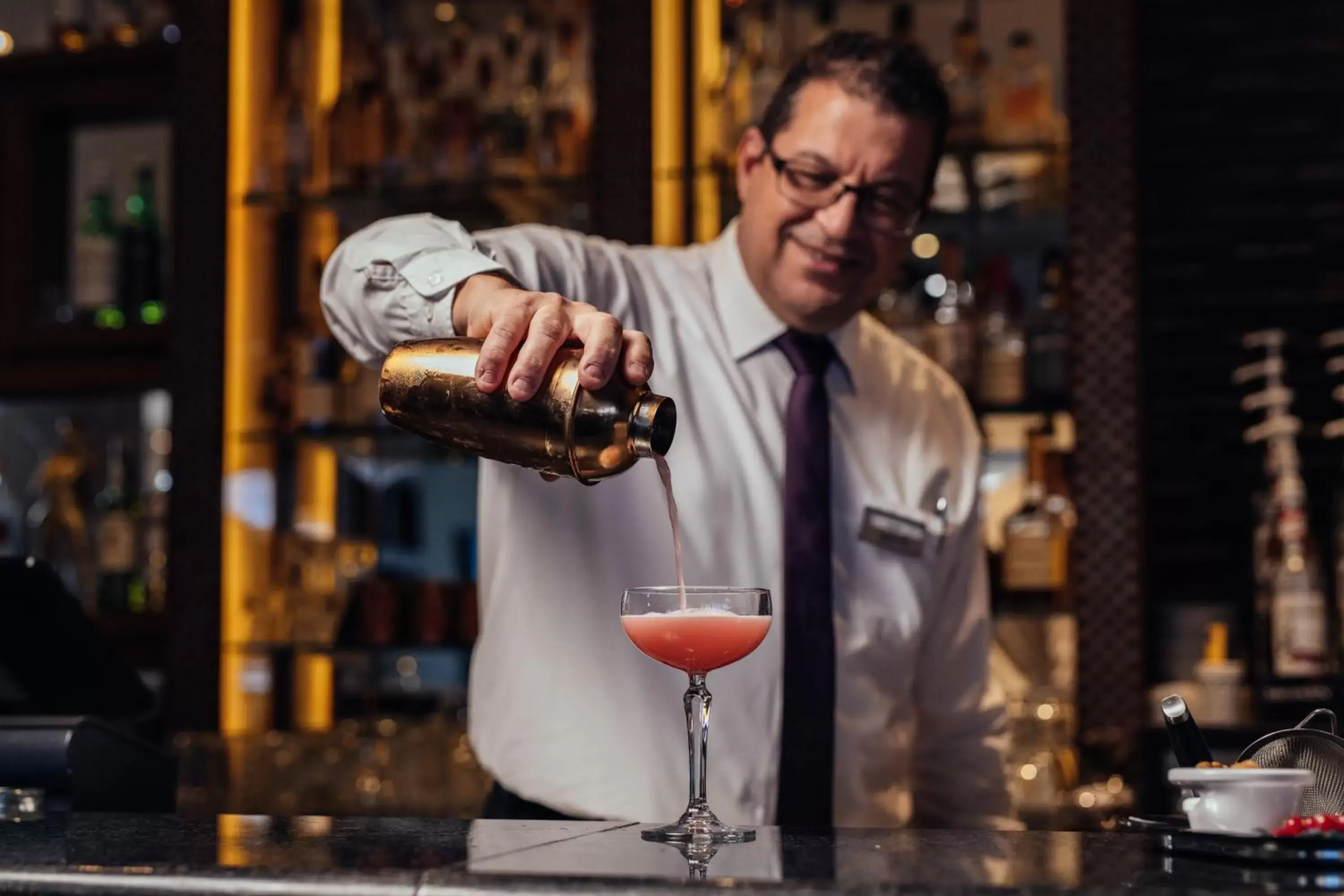 Lounge or bar in Radisson Blu Resort, Malta St. Julian's Lounge or bar in Radisson Blu Resort, Malta St. Julian's