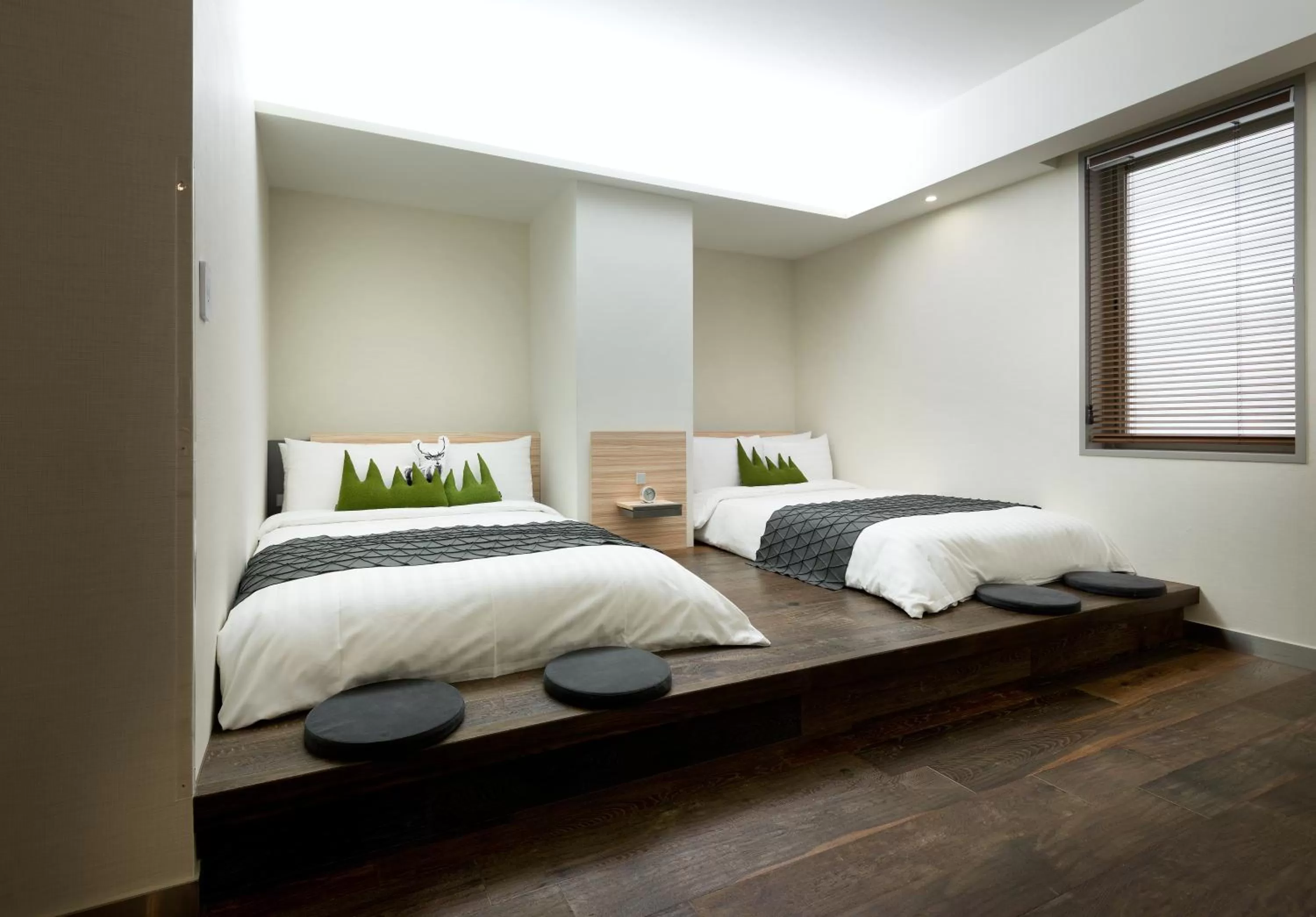 Photo of the whole room, Bed in Metro Hotel Myeongdong