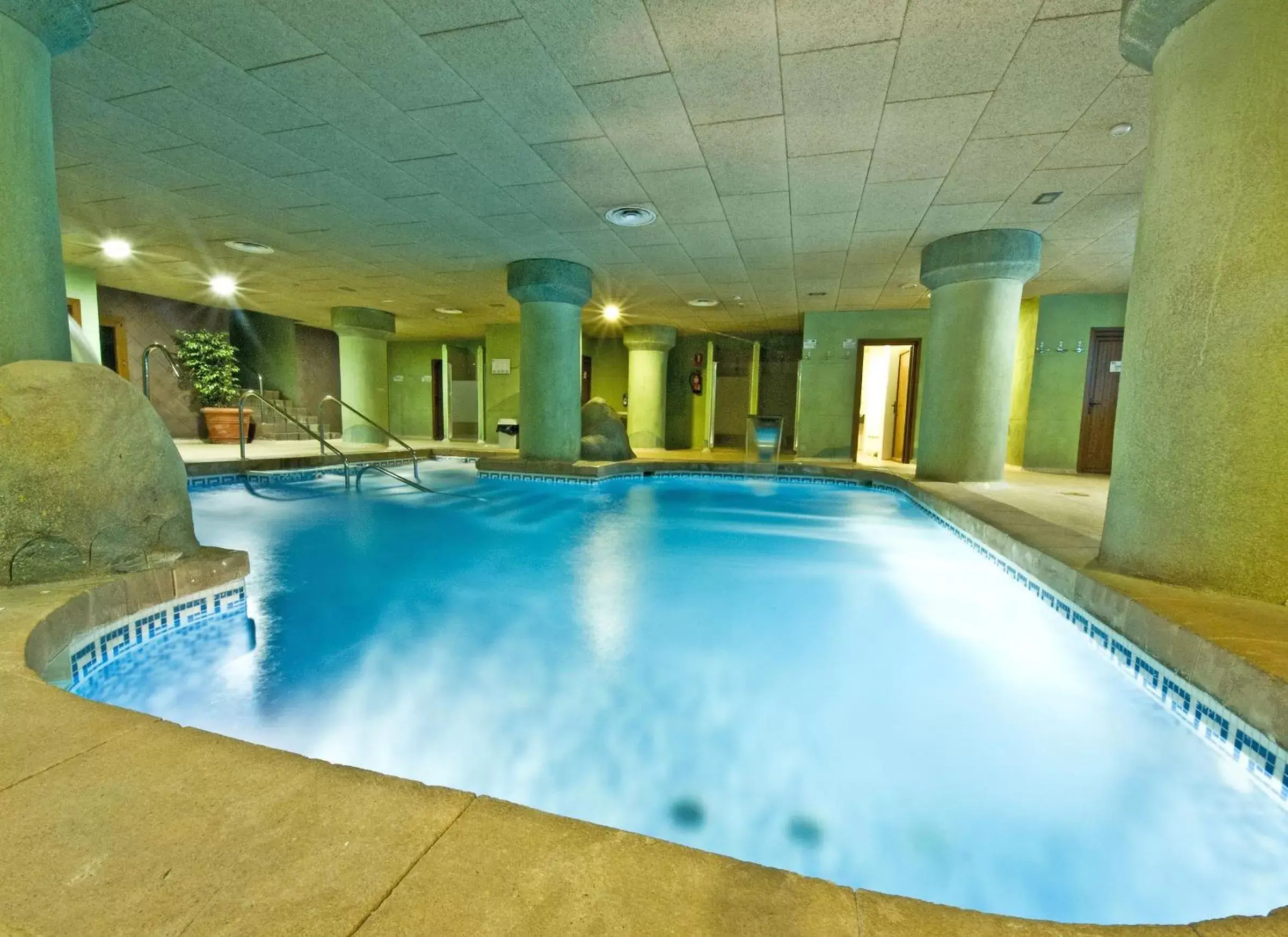 Spa and wellness centre/facilities, Swimming Pool in Senator Granada Spa Hotel