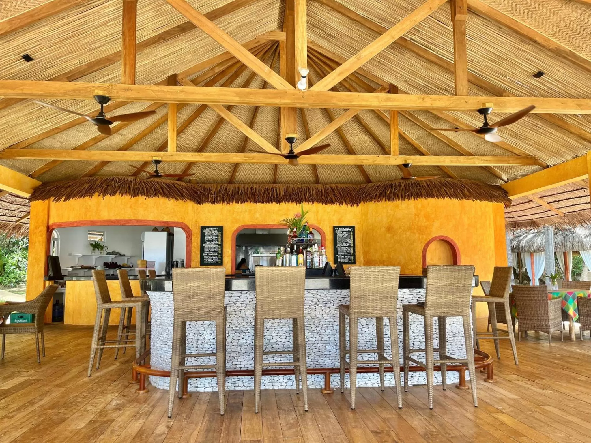 Restaurant/places to eat in Coco Grove Beach Resort, Siquijor Island