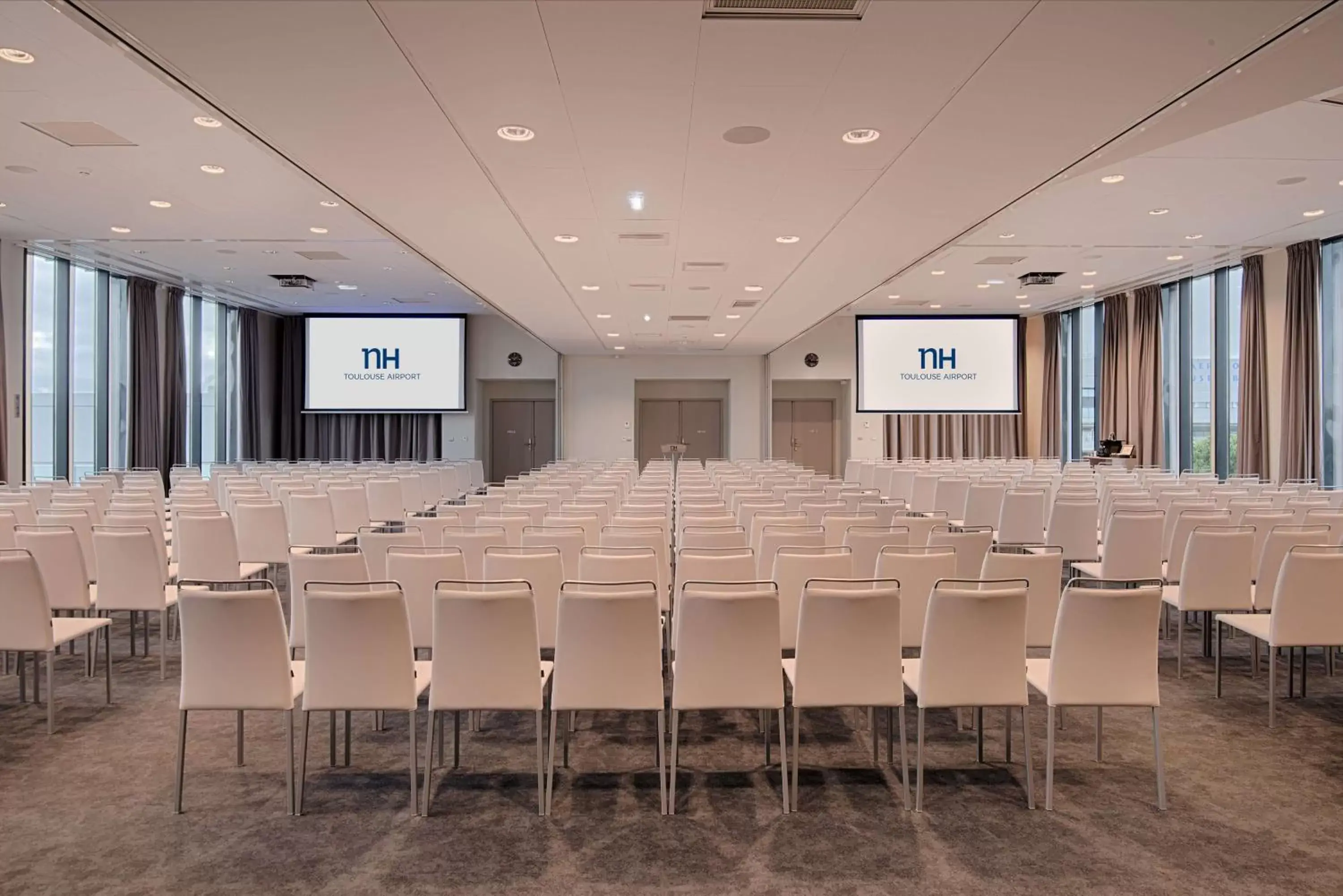 Meeting/conference room in NH Toulouse Airport