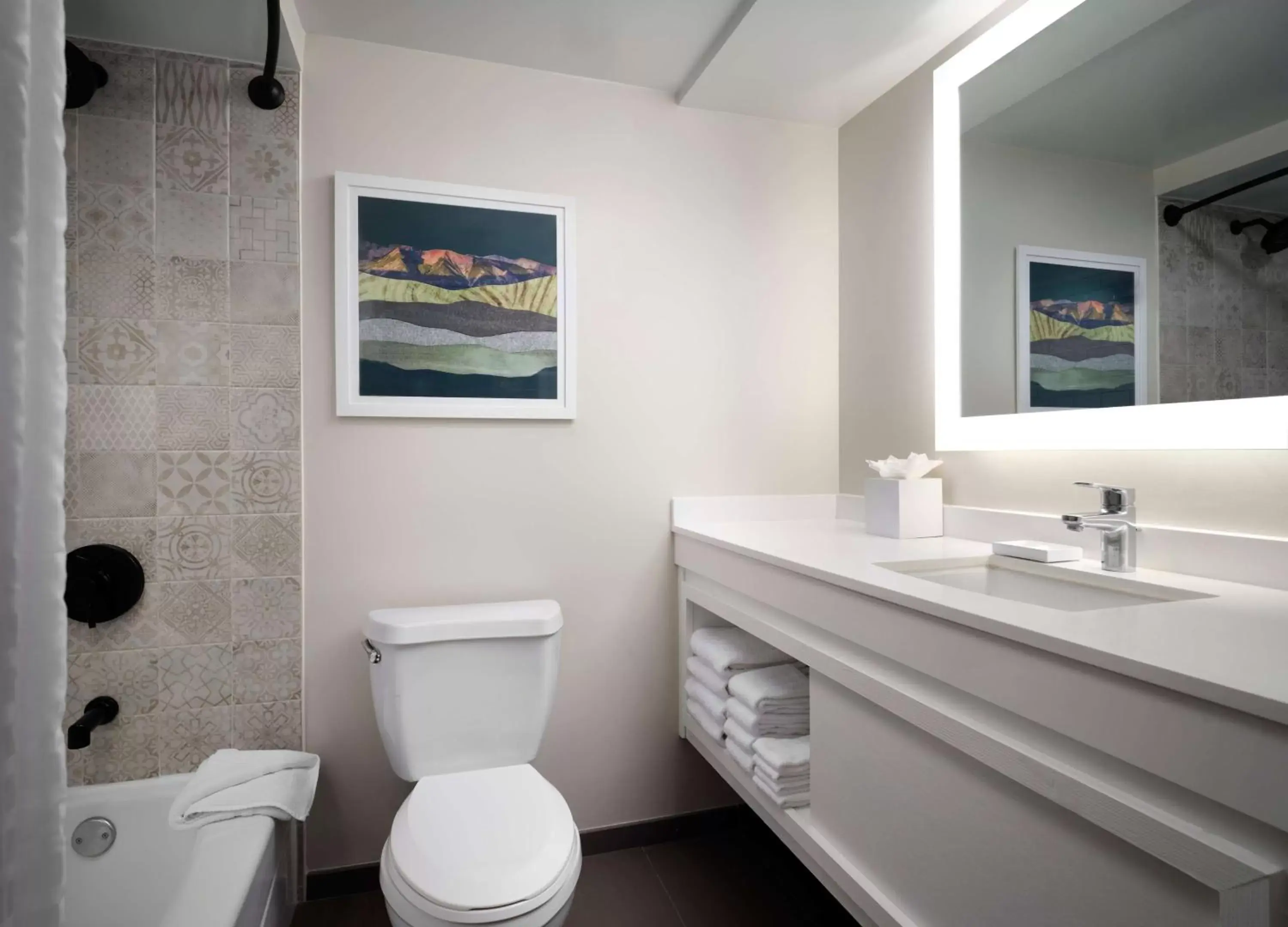 Bedroom in Sonesta Irvine John Wayne Airport Bedroom in Sonesta Irvine John Wayne Airport