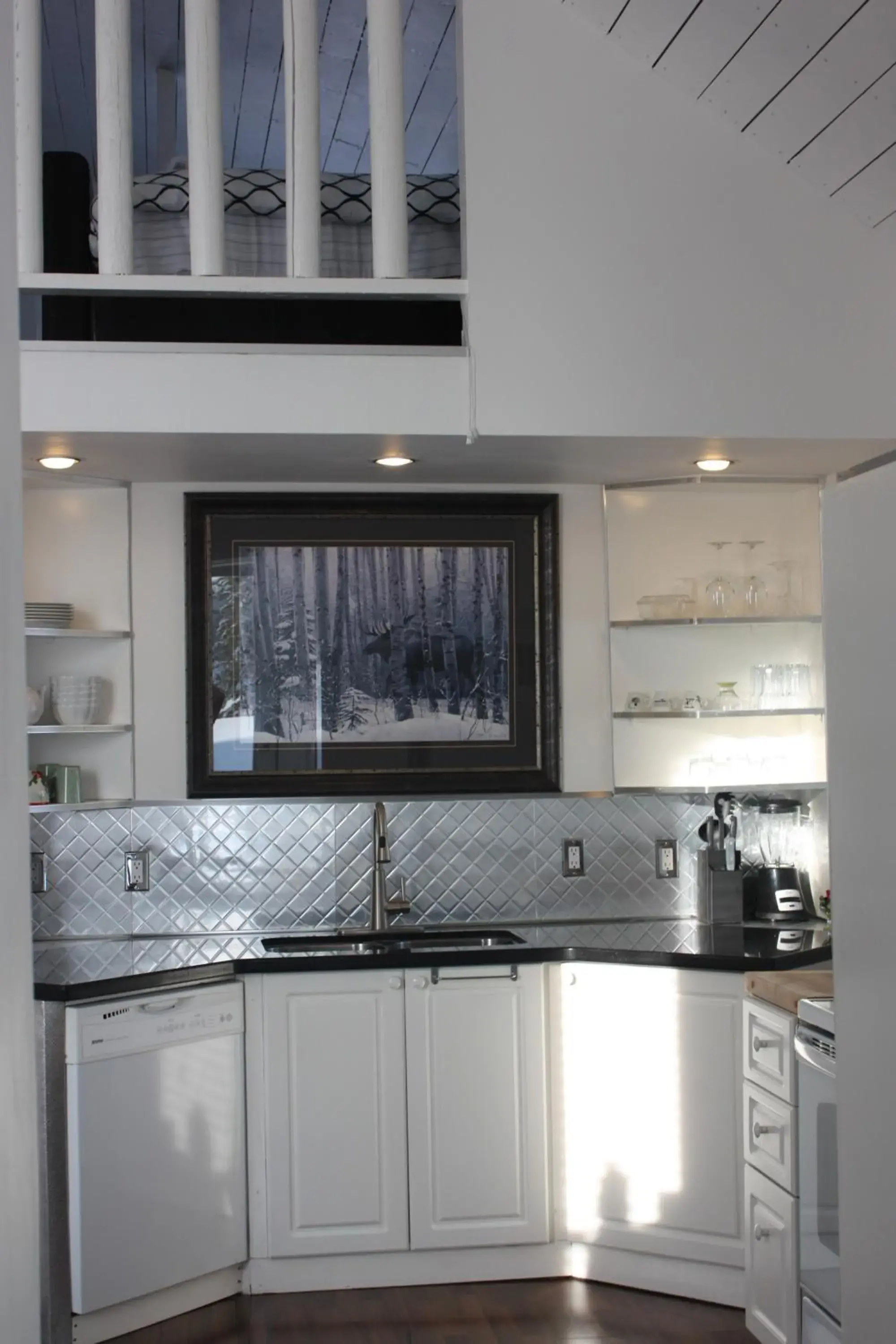 Photo of the whole room, Kitchen/Kitchenette in Woodhouse Cottages And Ranch