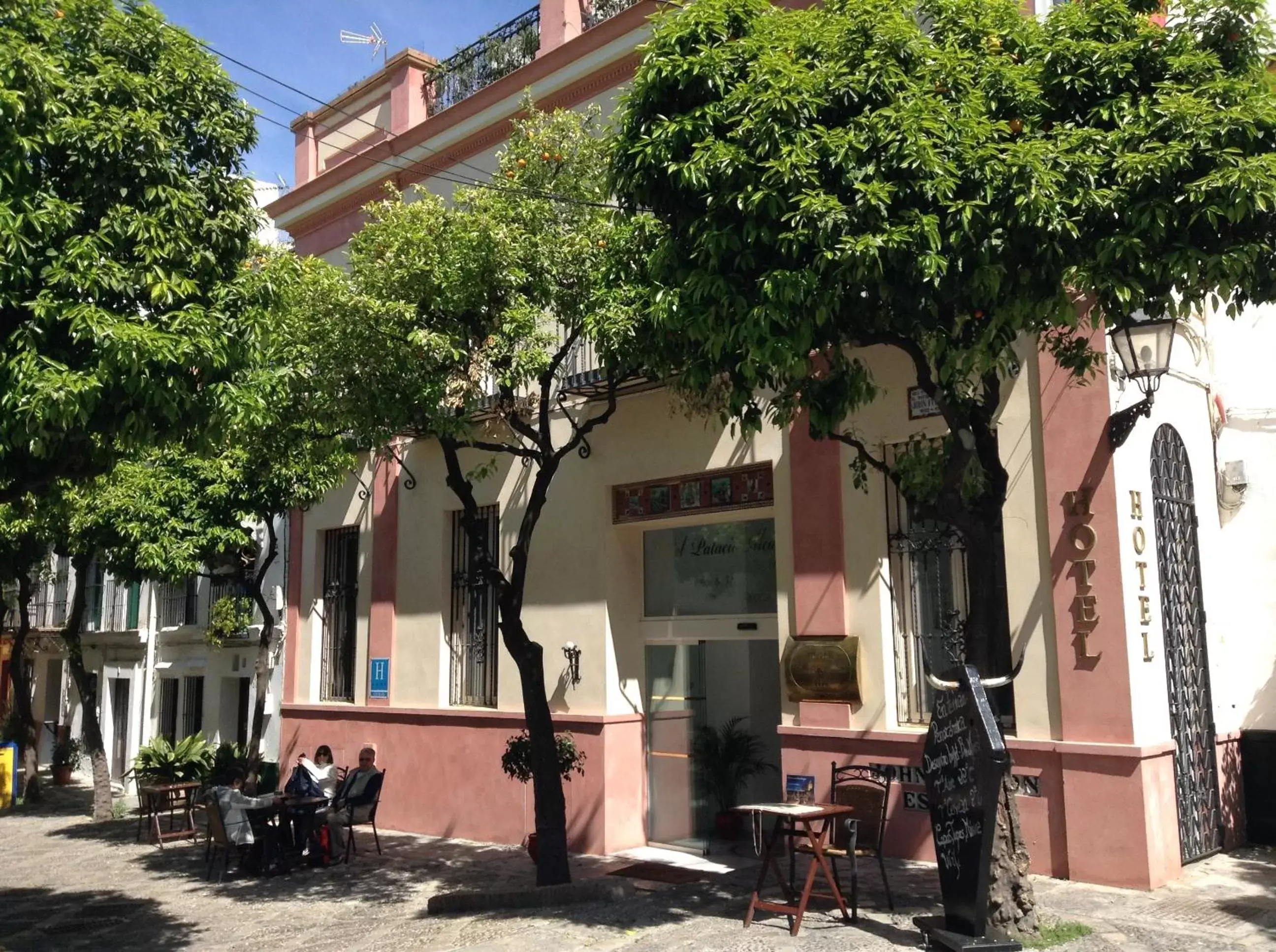 Facade/entrance, Property Building in Hotel Palacio Alcázar