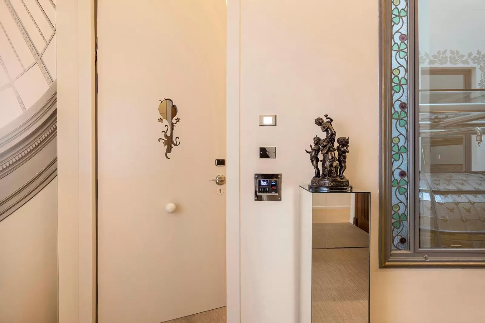 El Palauet Modernist Suites Barcelona