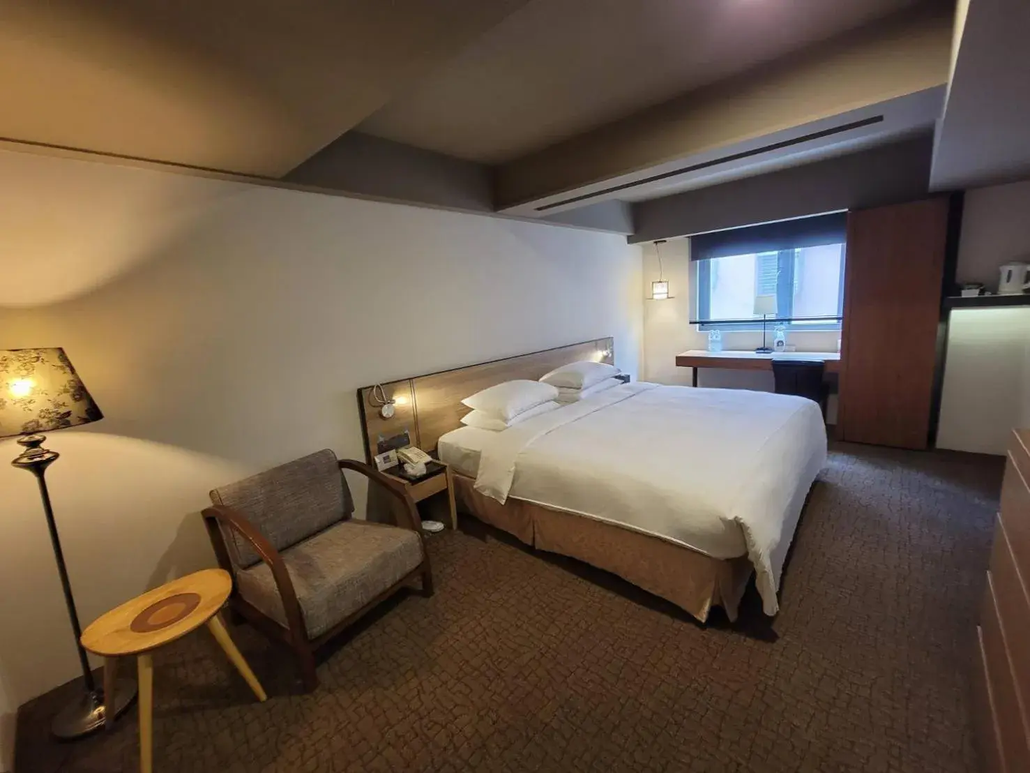 Photo of the whole room, Bed in Simple Hotel