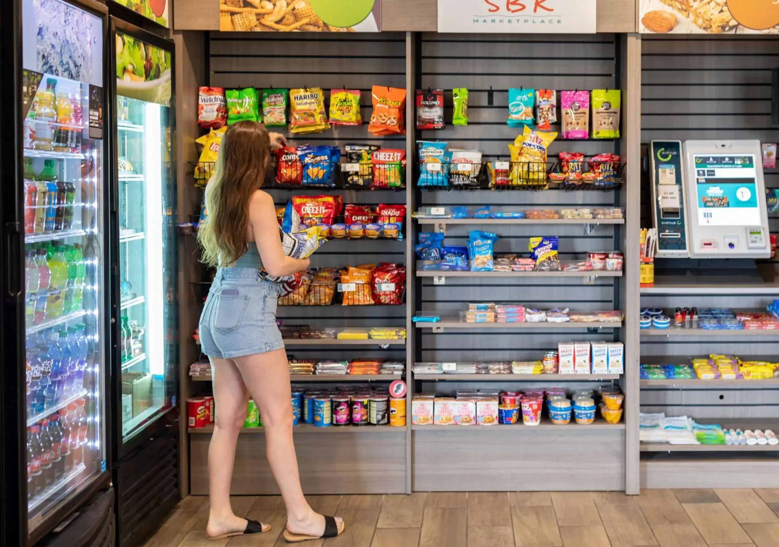 Lobby or reception, Supermarket/Shops in Surfside Beach Oceanfront Hotel