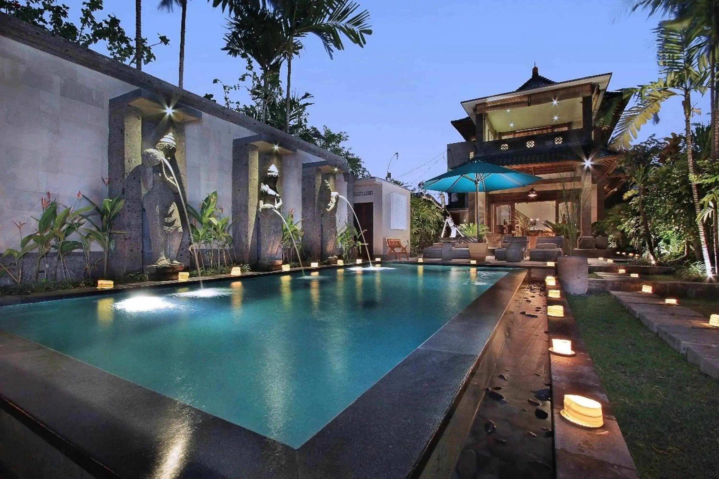 Swimming pool in D'Legon Villas Swimming pool in D'Legon Villas