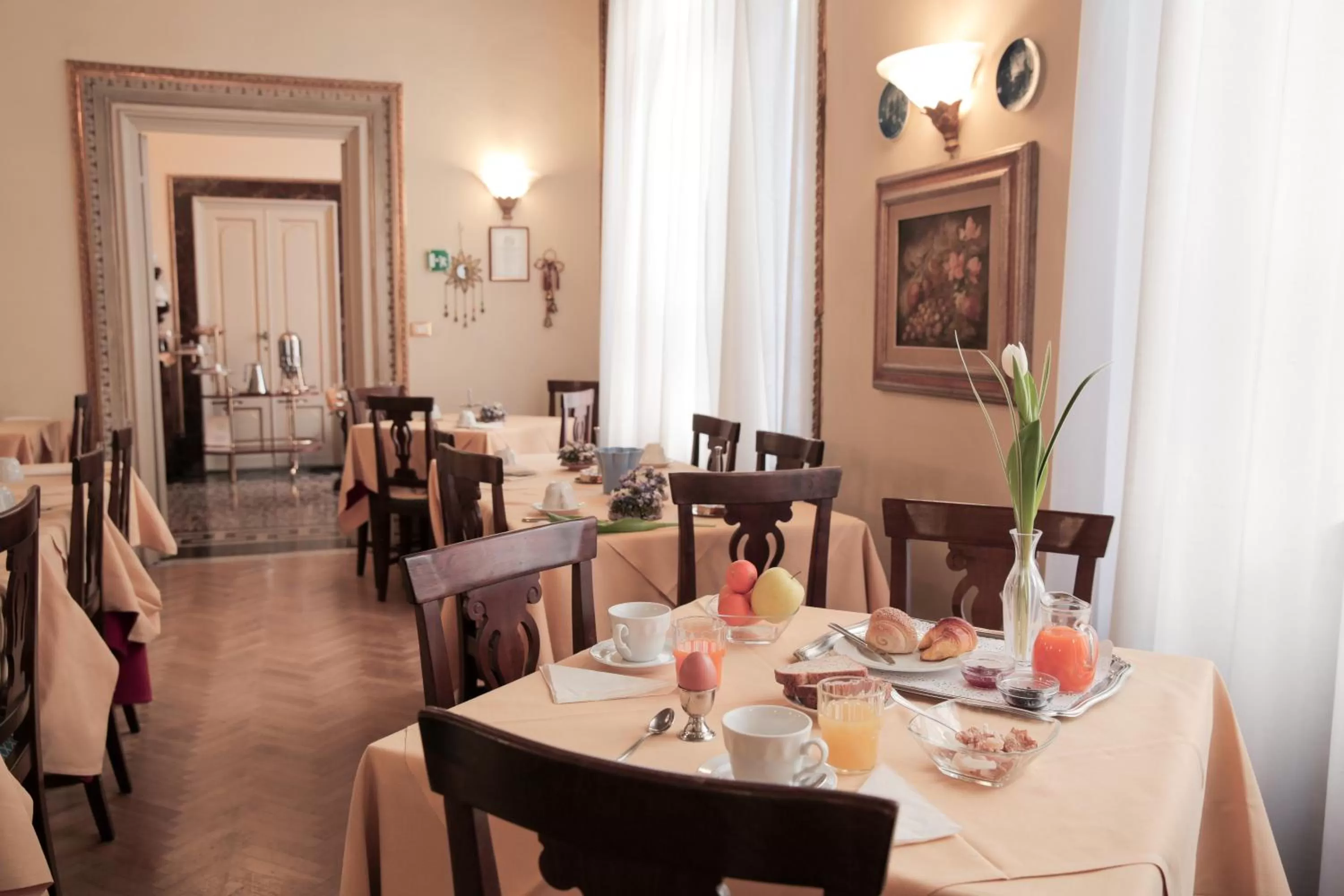 Continental breakfast in Hotel Villa Liana