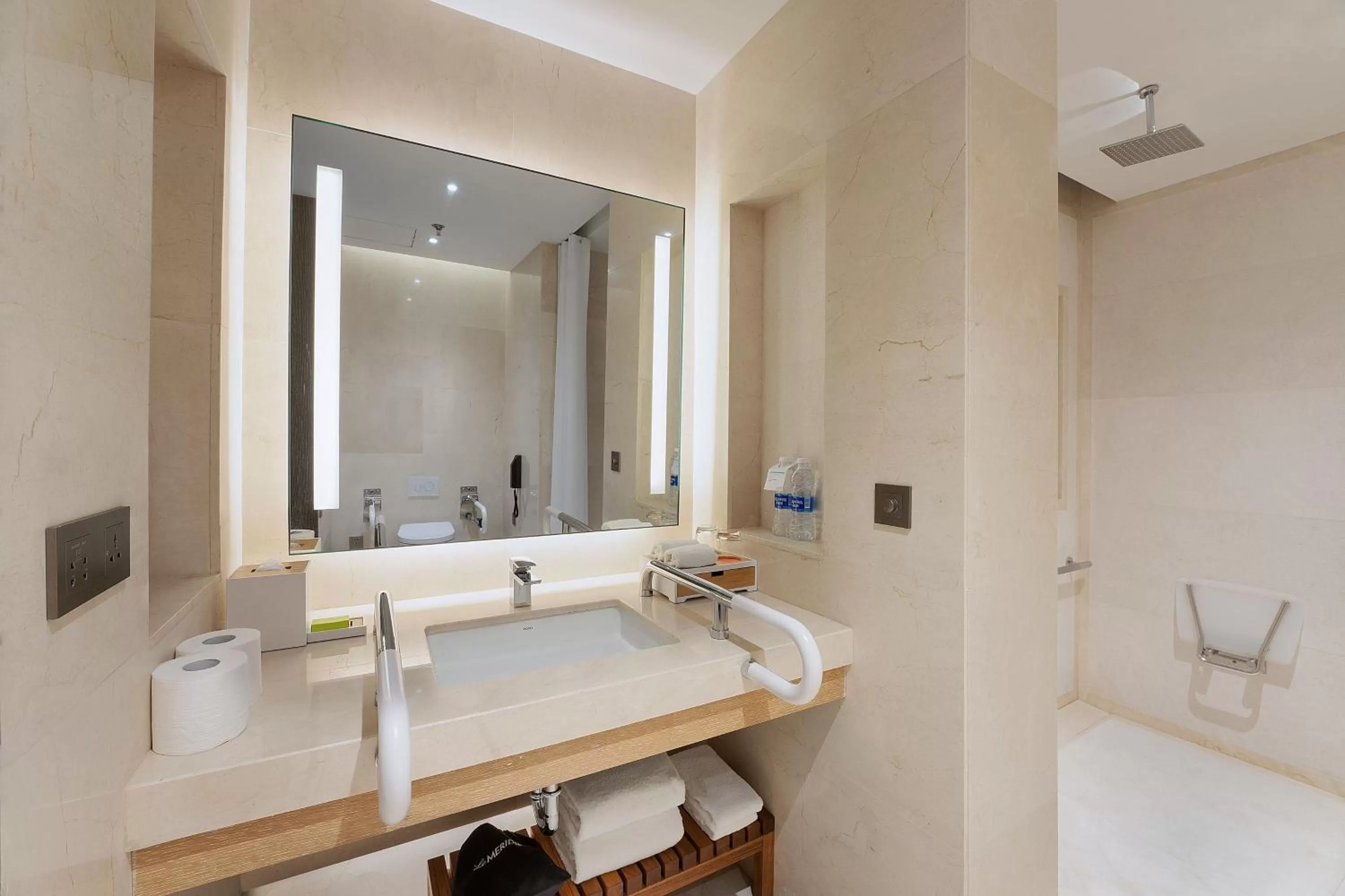 Bathroom in Le Meridien Shenyang Heping