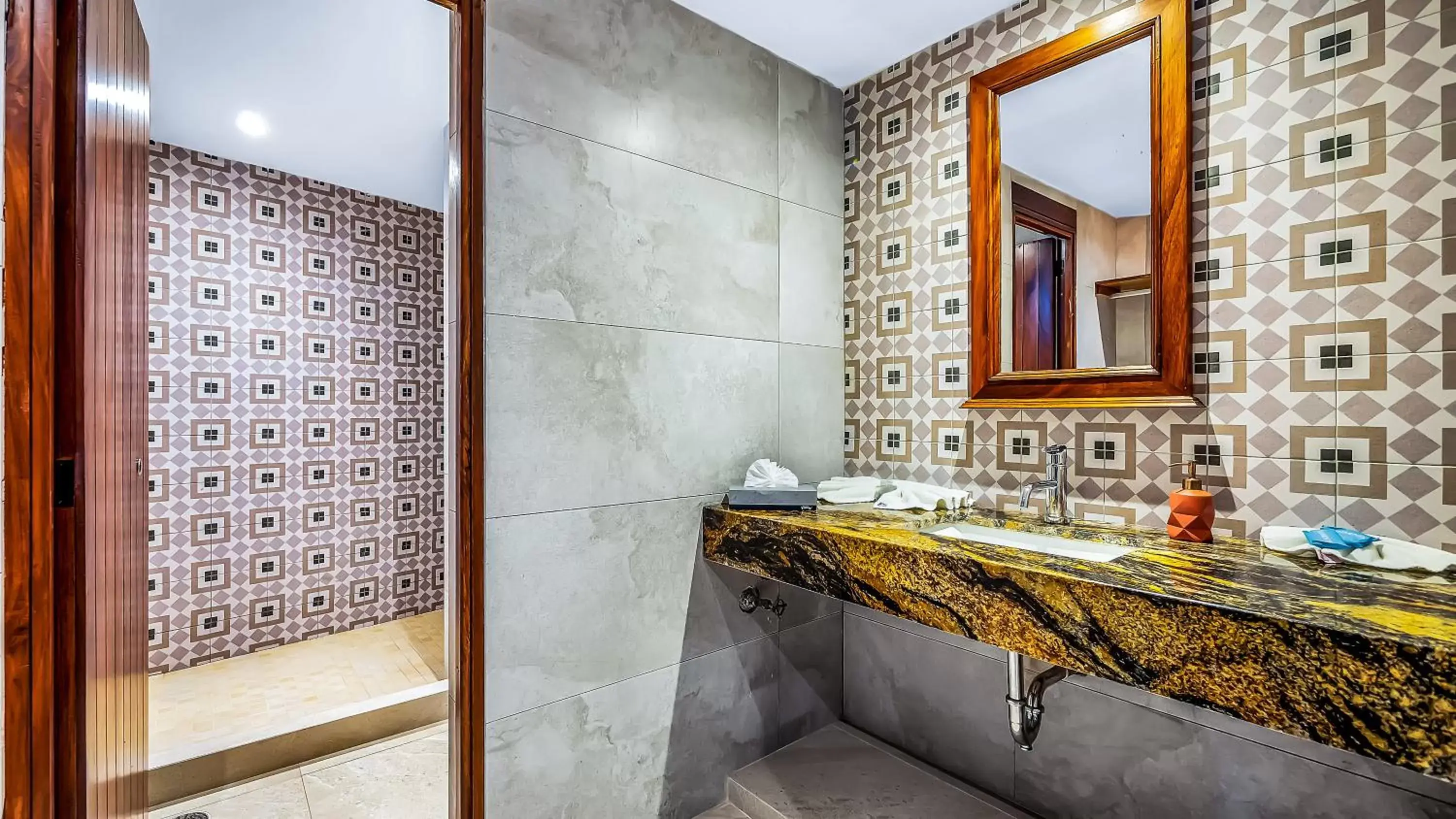 Bathroom in Marboka Hotel & Suites