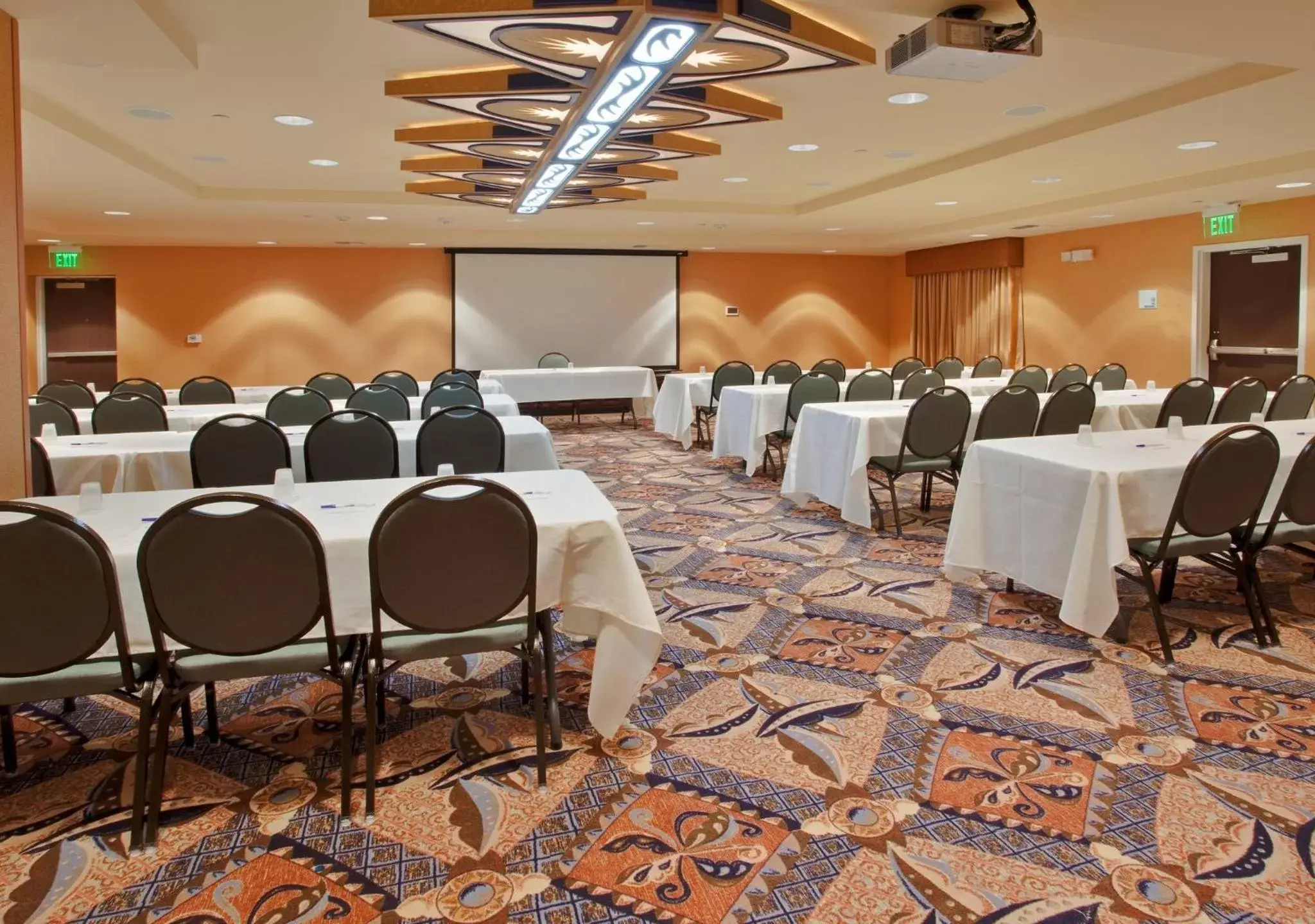 Meeting/conference room in Holiday Inn Express & Suites Sacramento NE Cal Expo, an IHG Hotel