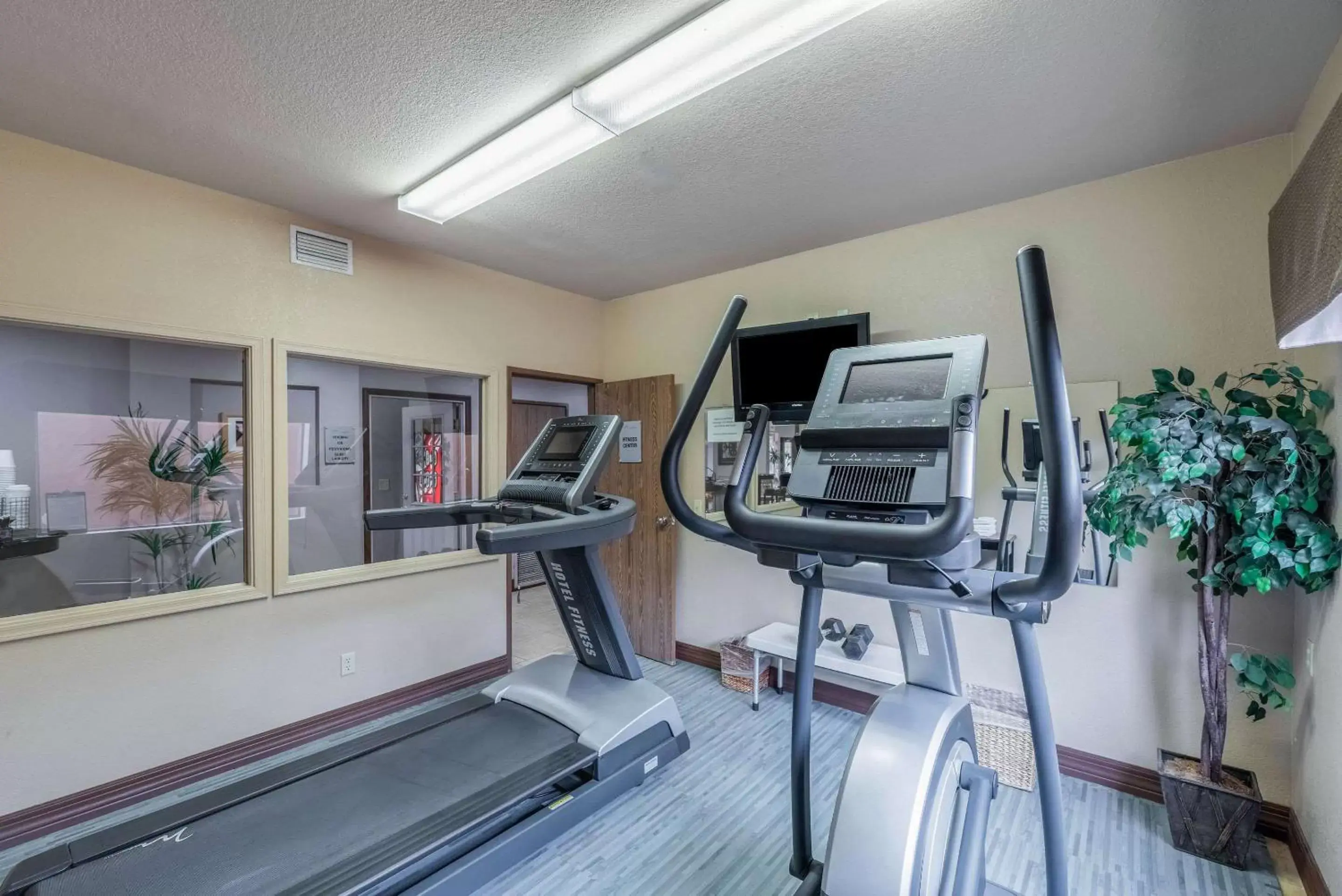 Fitness centre/facilities, Fitness Center/Facilities in Arroyo Pinion Hotel, Ascend Hotel Collection